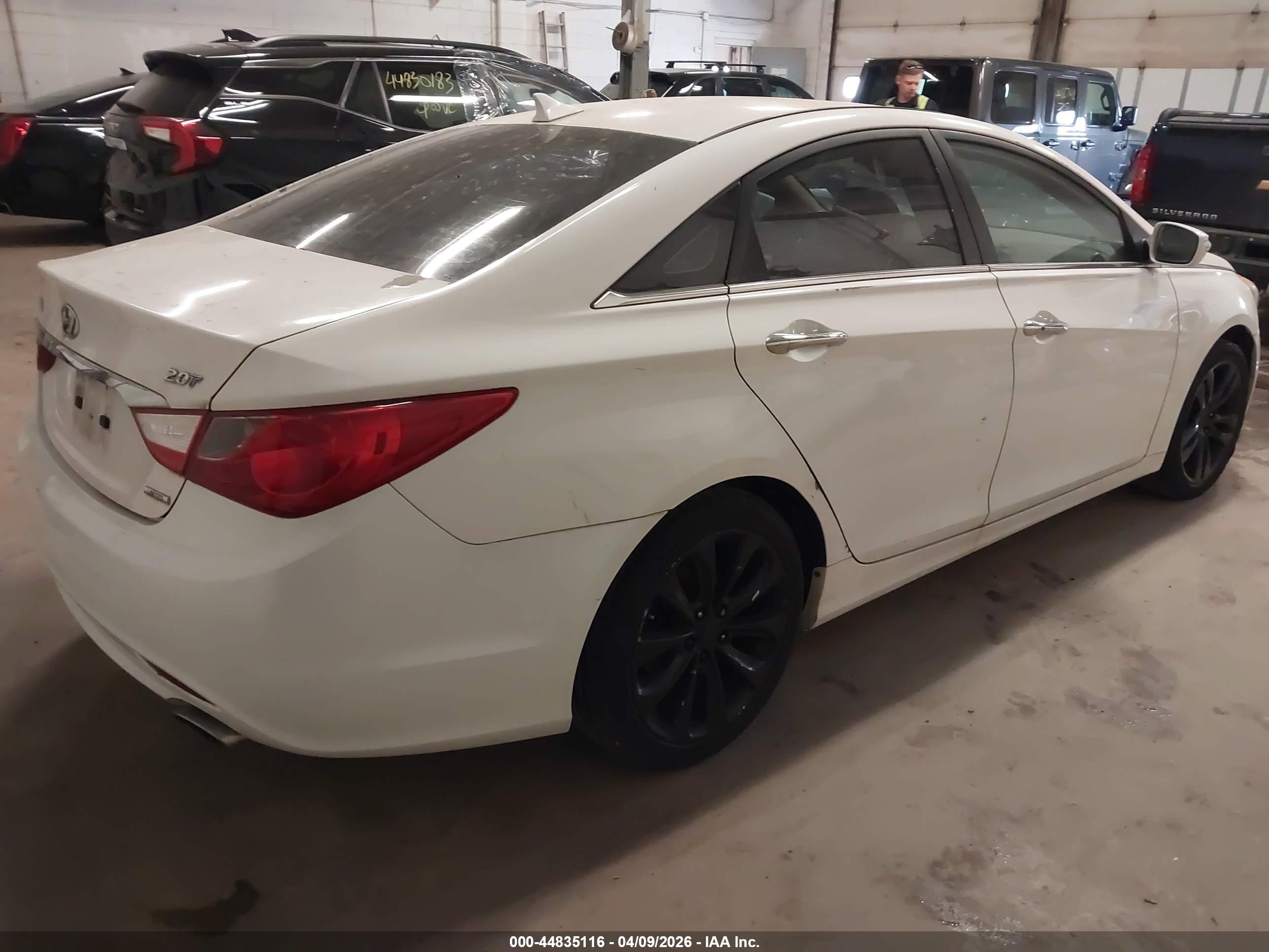 HYUNDAI SONATA image 4