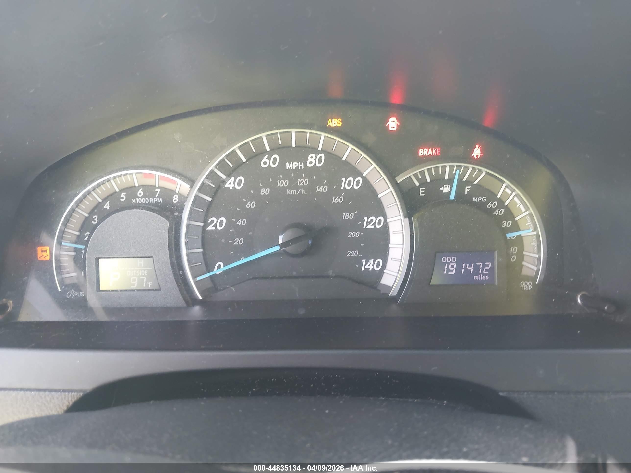 TOYOTA CAMRY image 7
