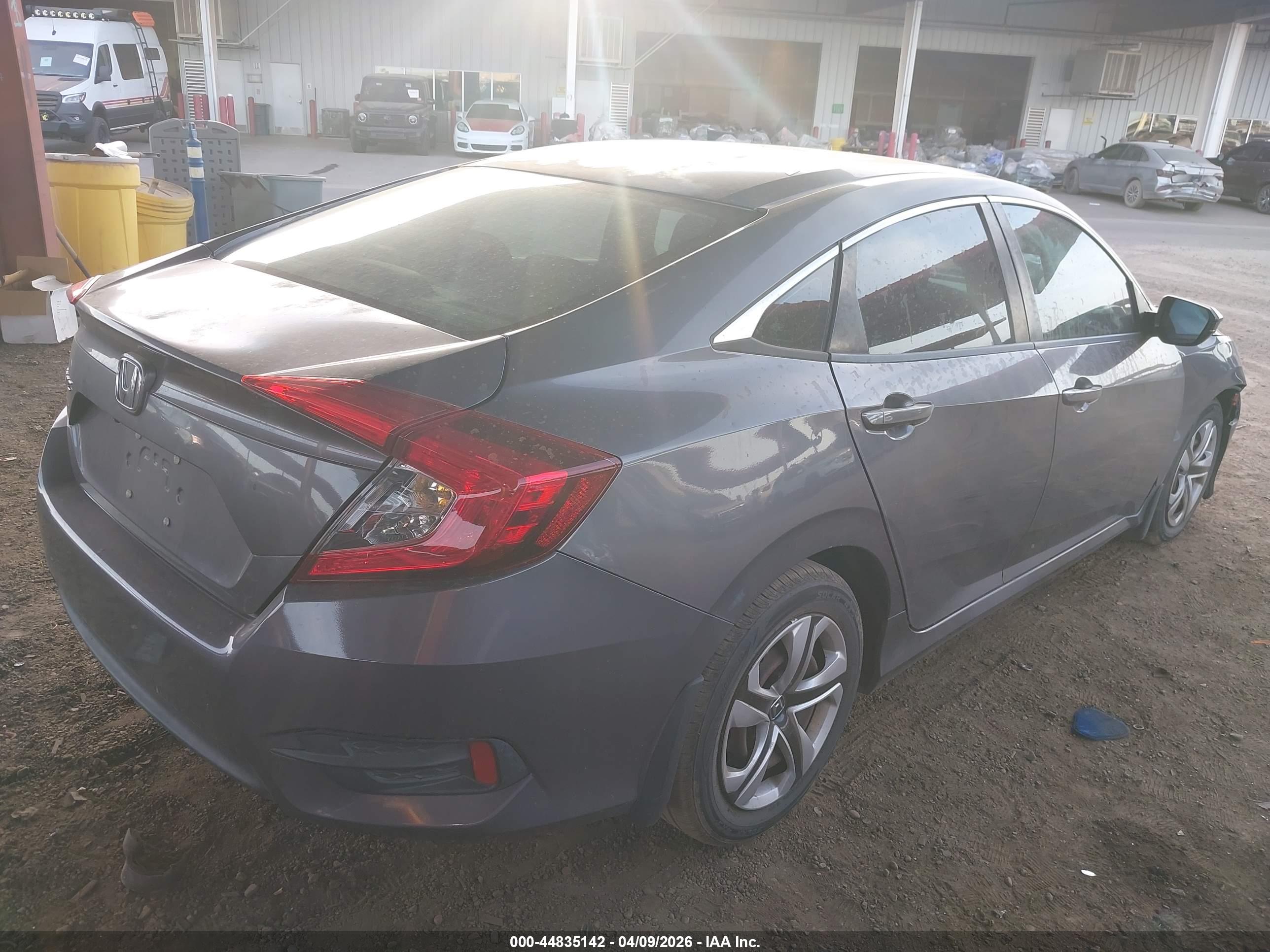 HONDA CIVIC image 4