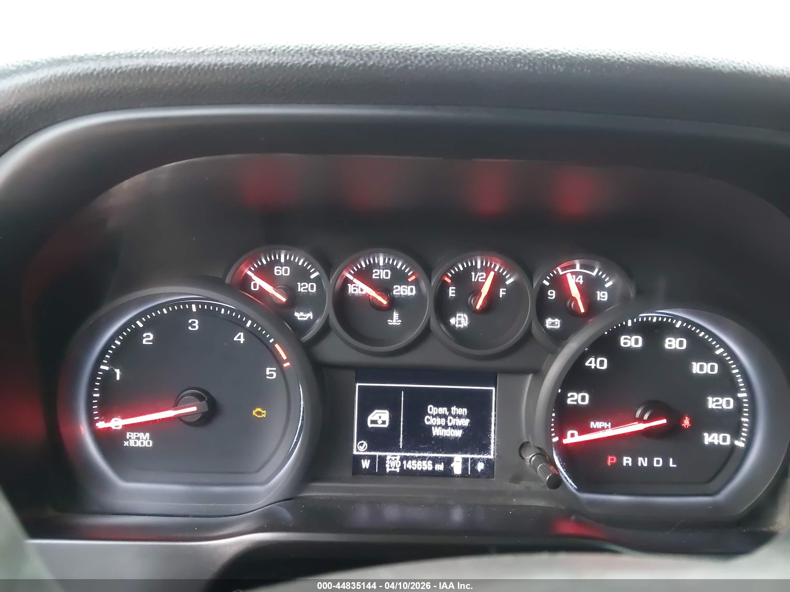 CHEVROLET SILVERADO image 7