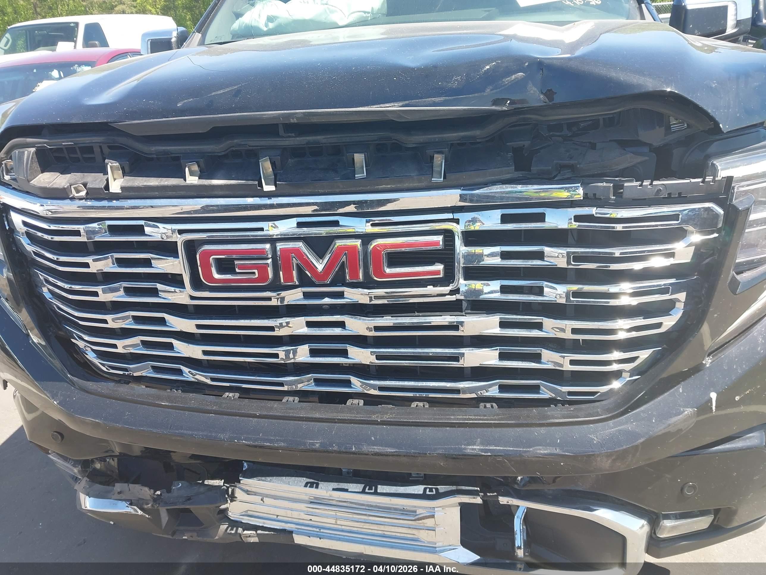GMC SIERRA image 6