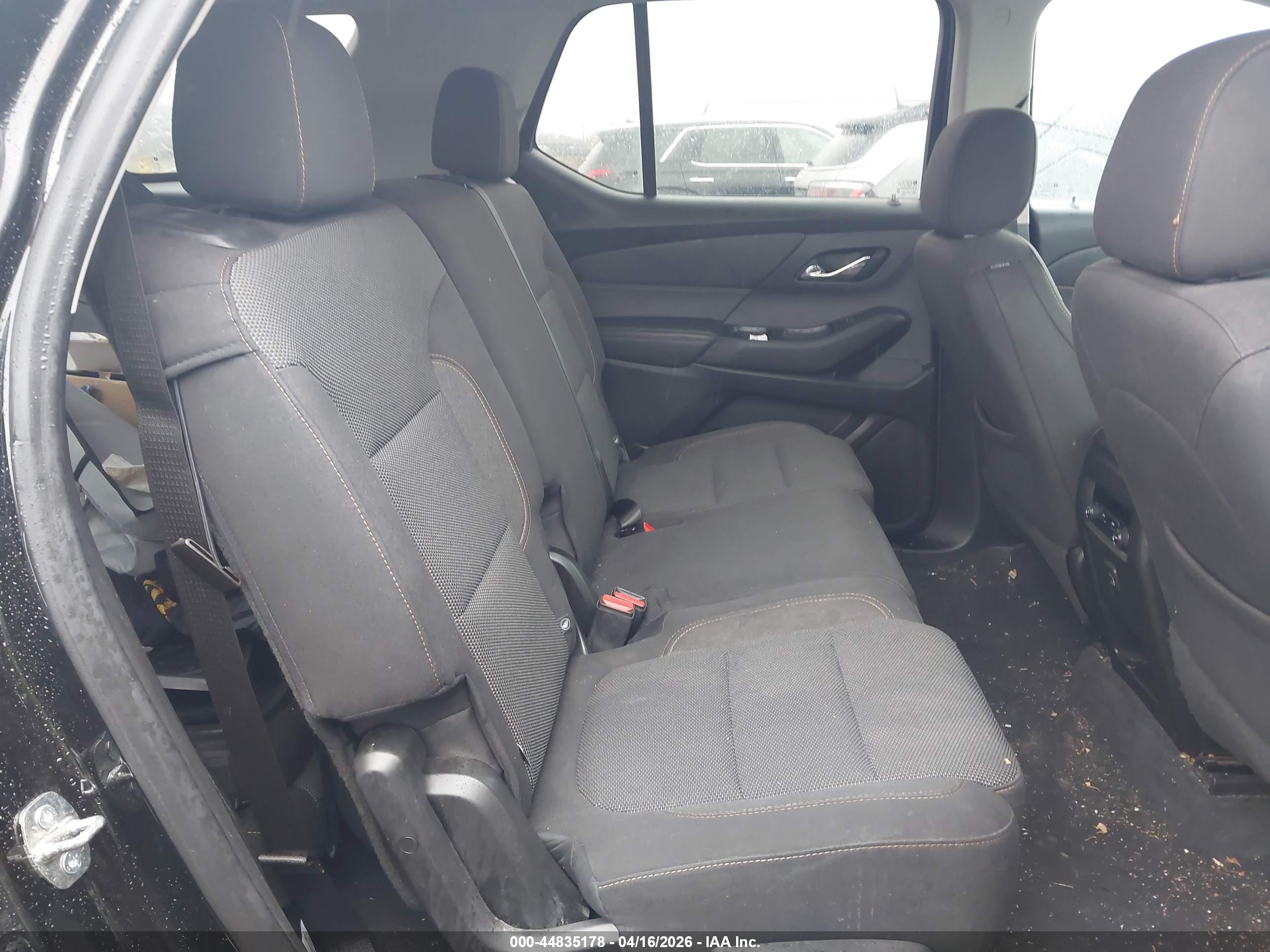 CHEVROLET TRAVERSE image 8