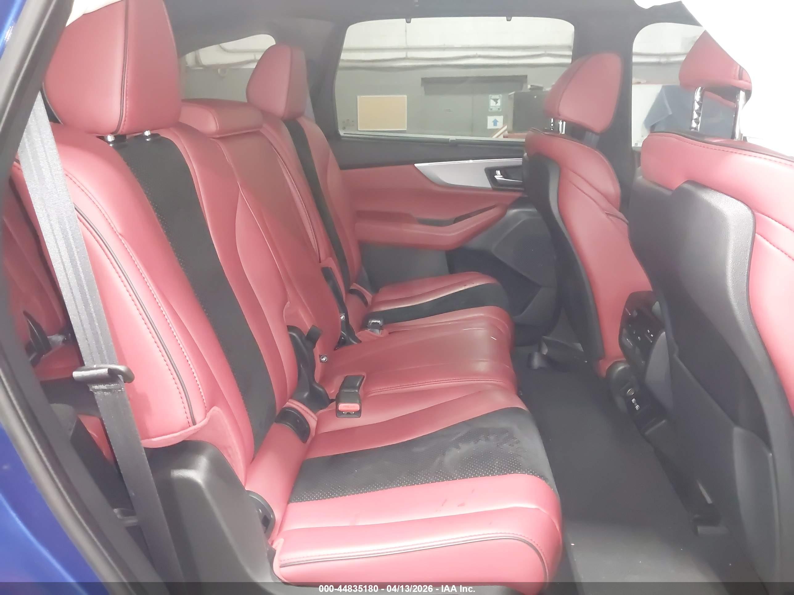 ACURA MDX image 8