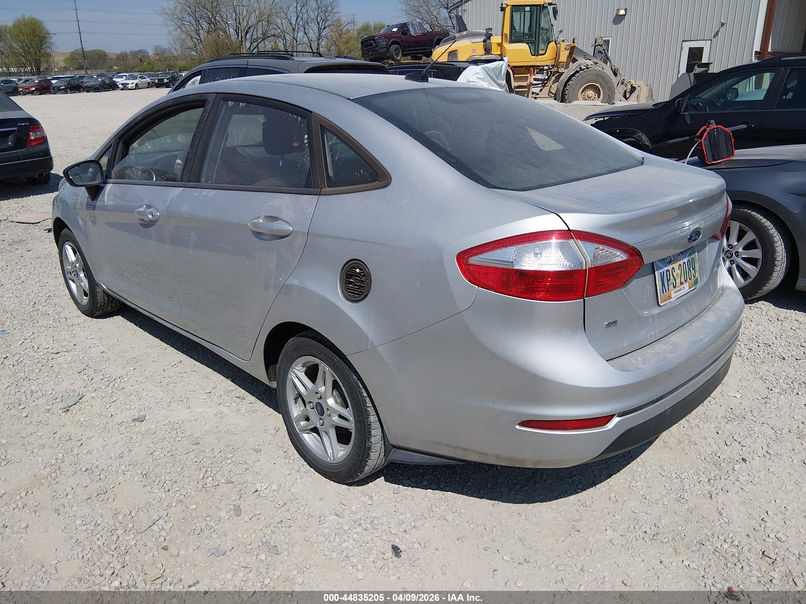 FORD FIESTA image 3