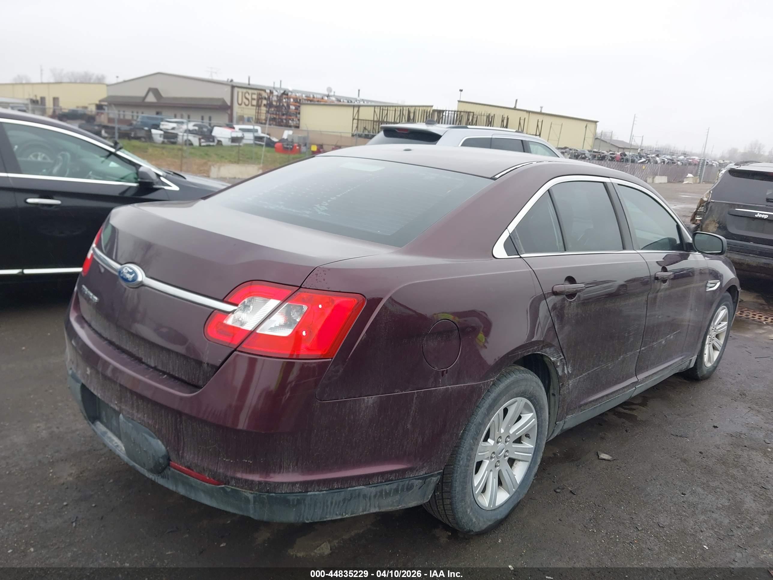 FORD TAURUS image 4