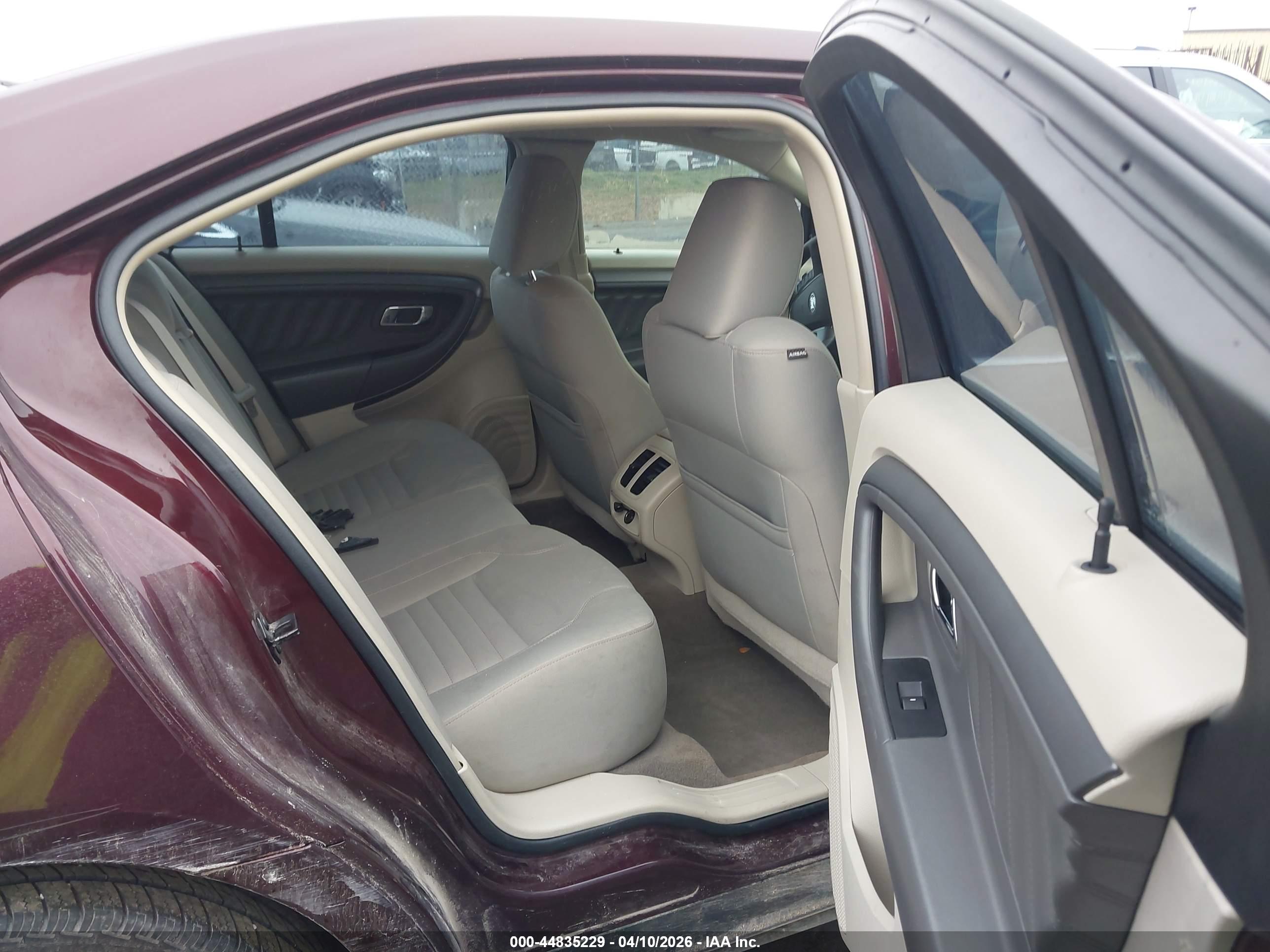 FORD TAURUS image 8