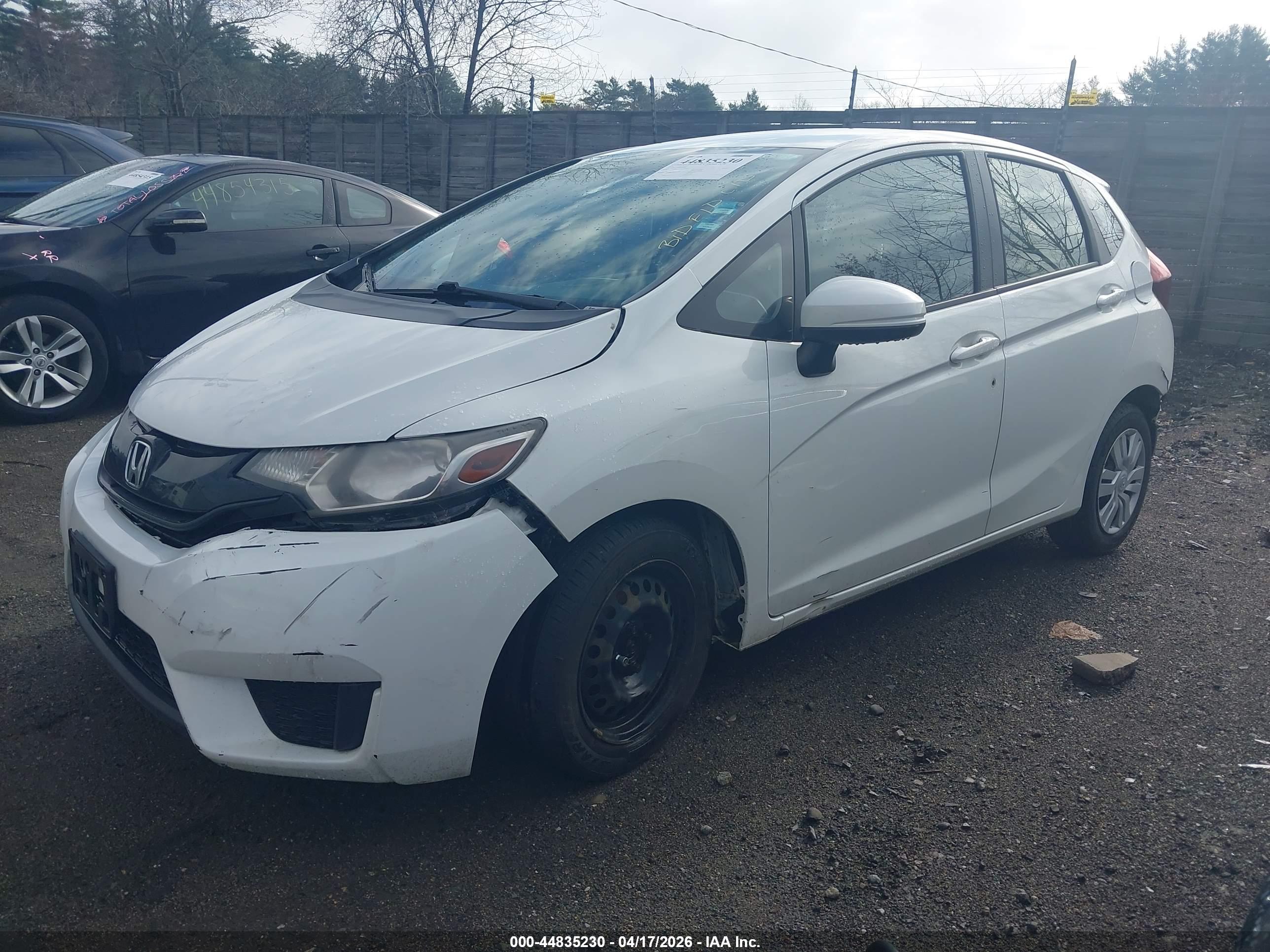 HONDA FIT image 2