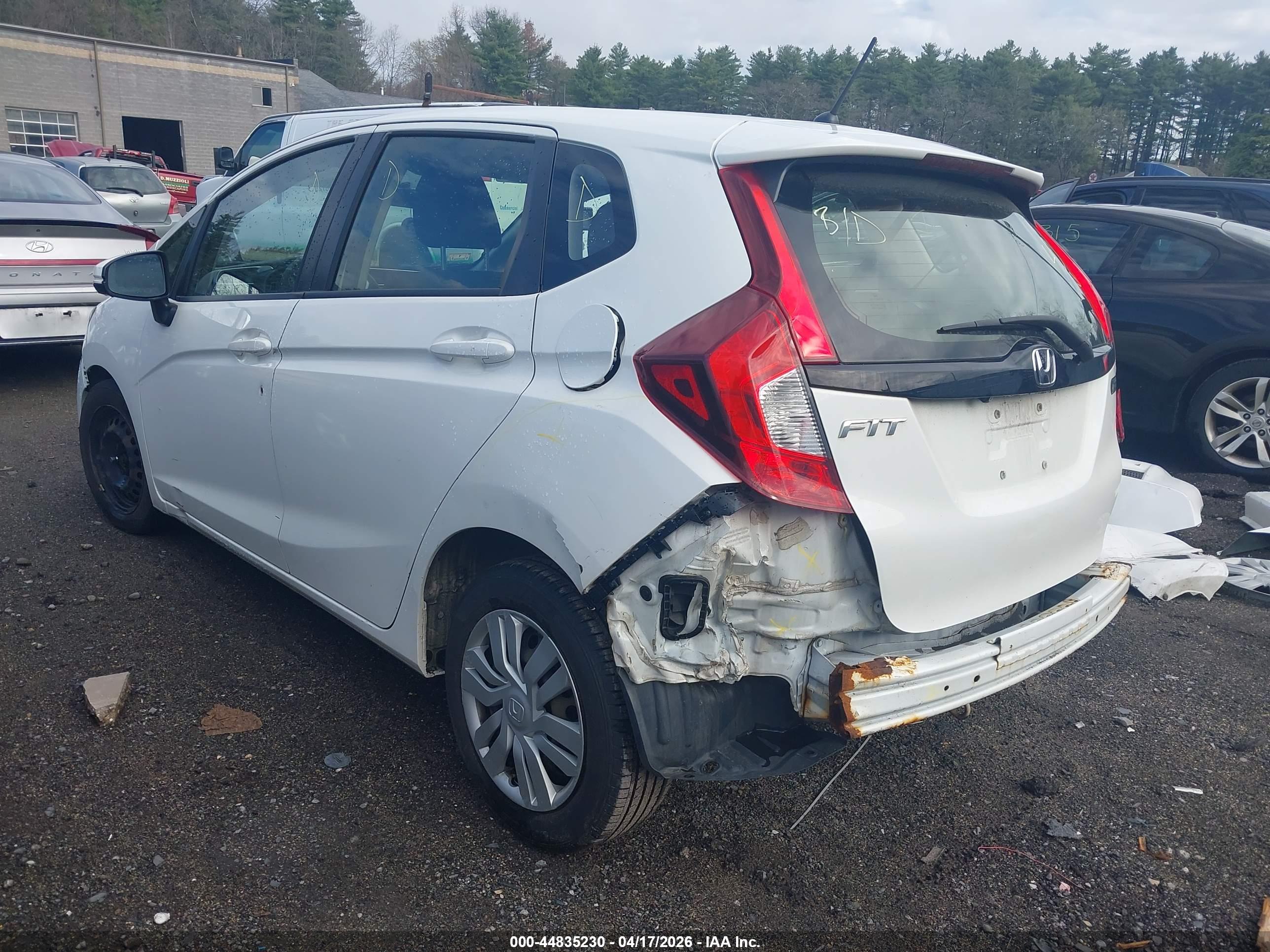 HONDA FIT image 3