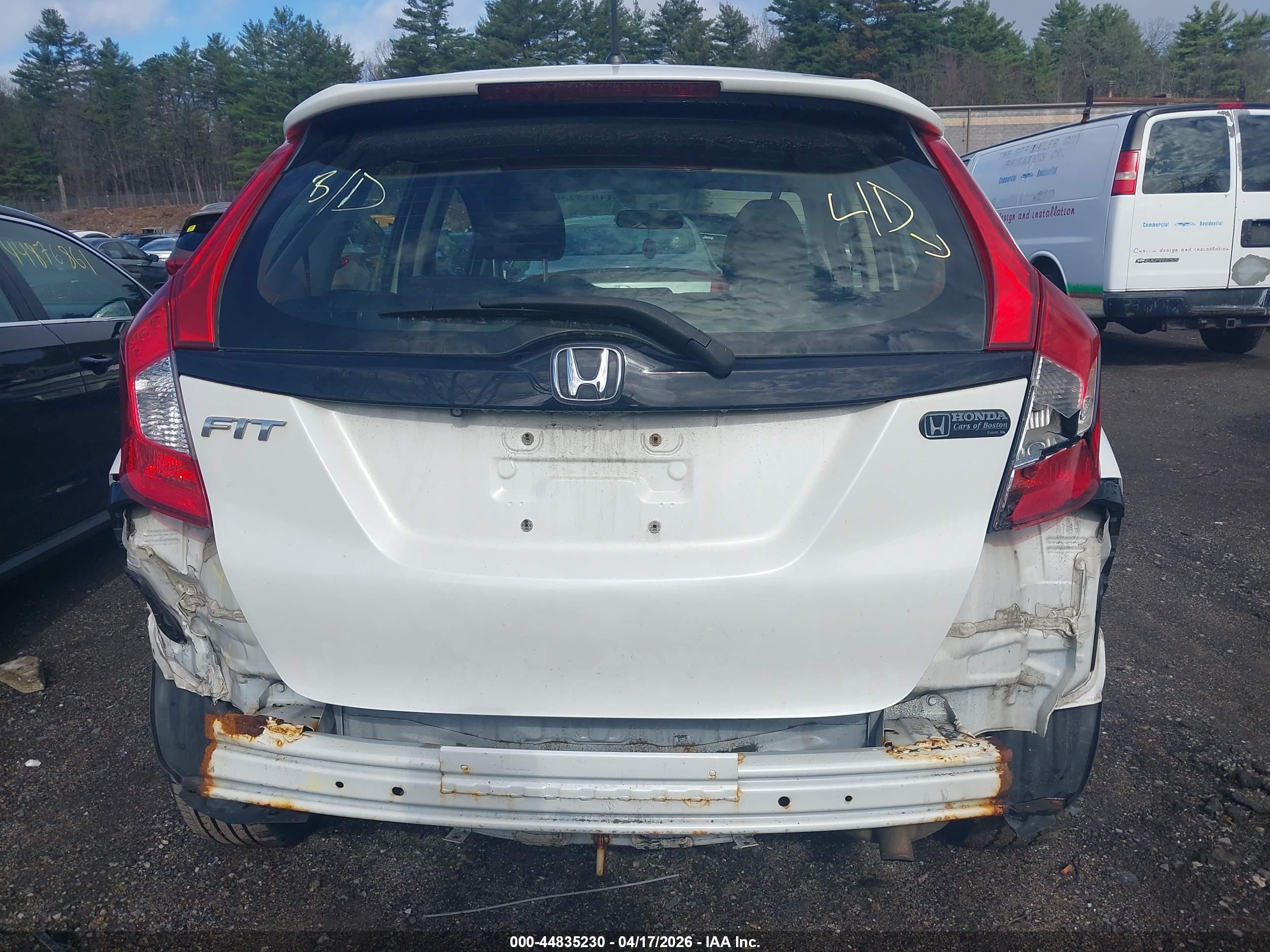 HONDA FIT image 6