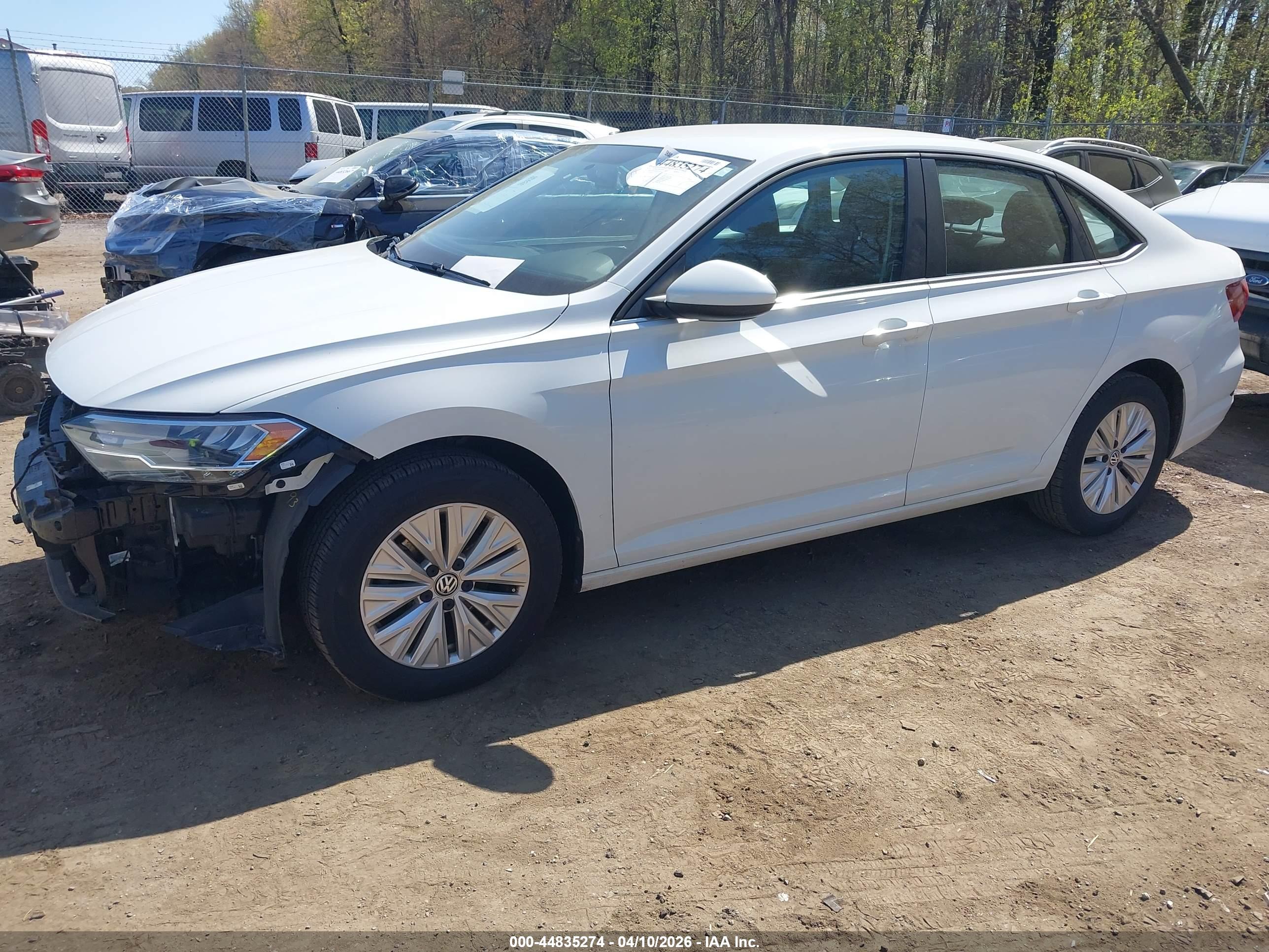 VOLKSWAGEN JETTA image 2