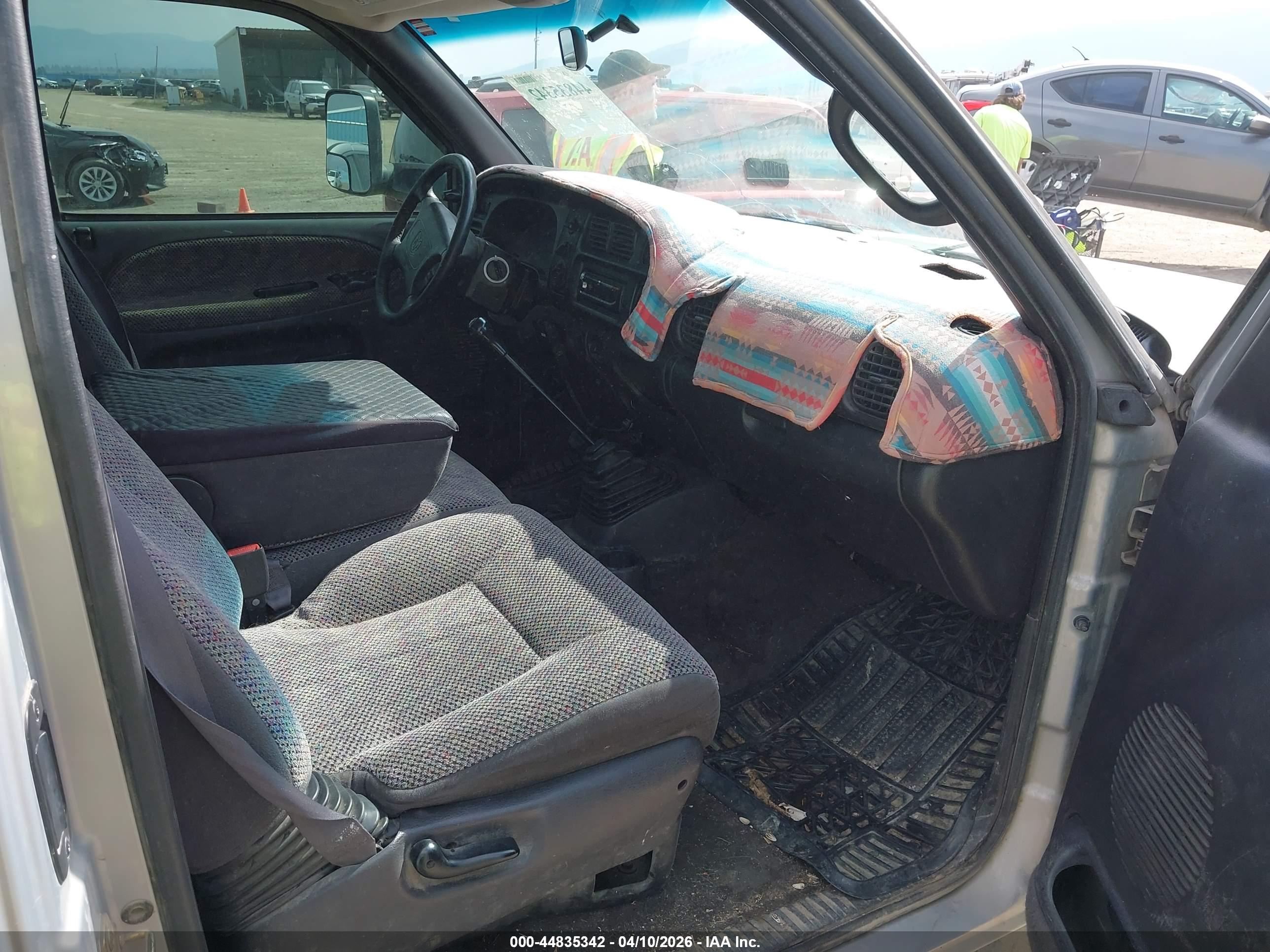 DODGE RAM image 5