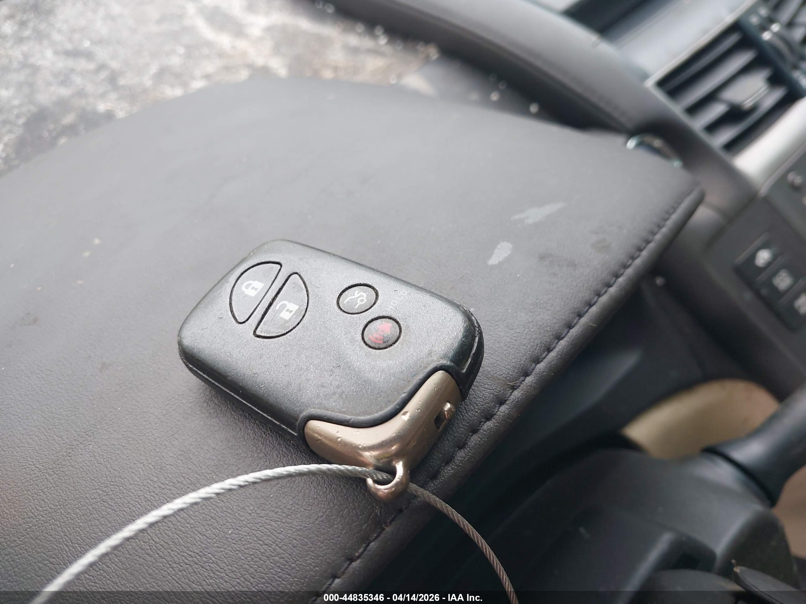 LEXUS HS image 11