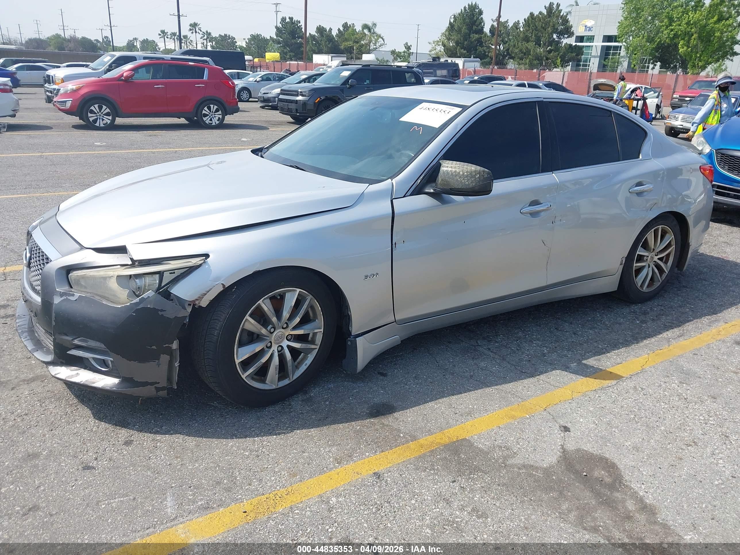 INFINITI Q50 image 2
