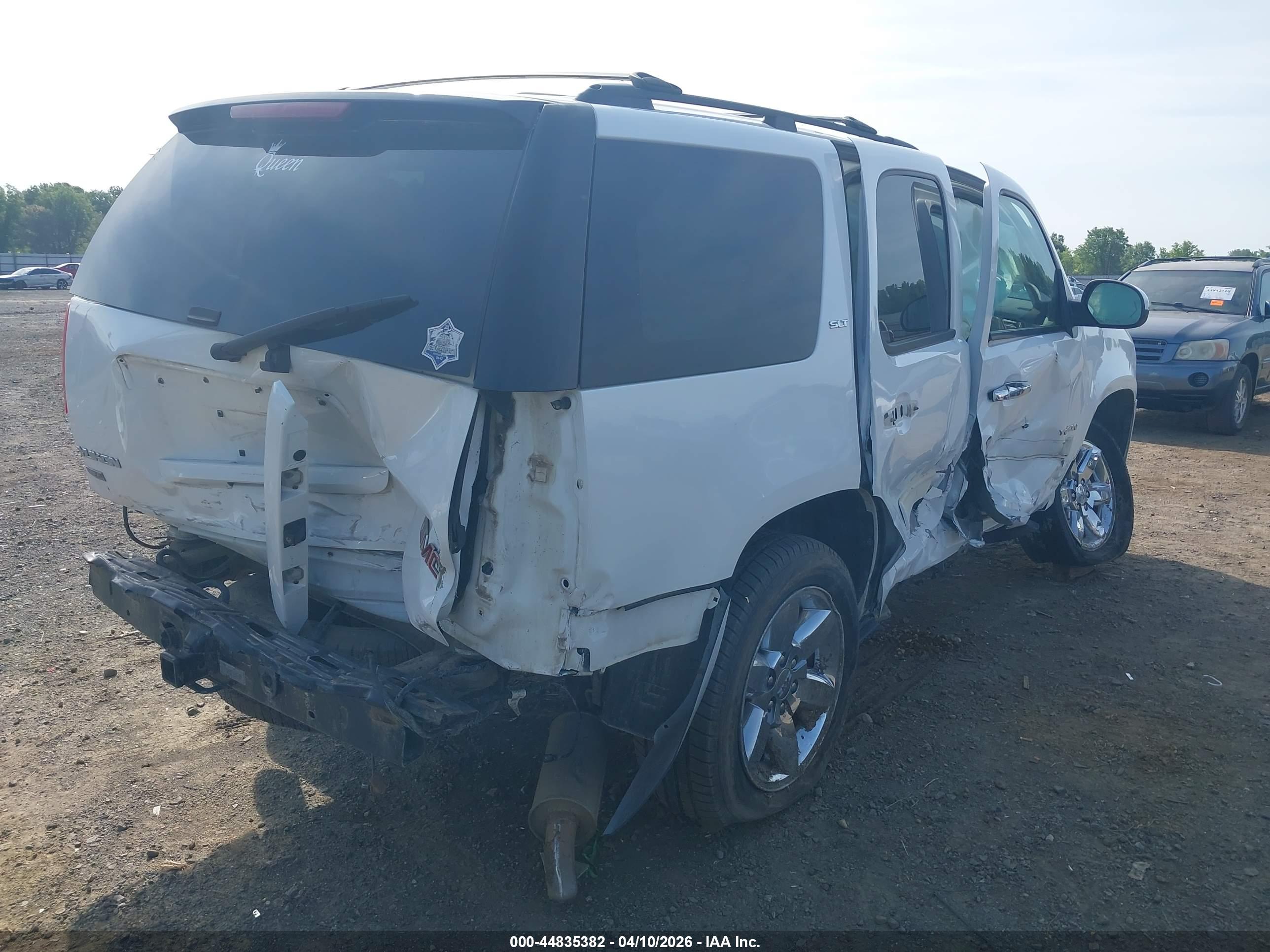 GMC YUKON image 4
