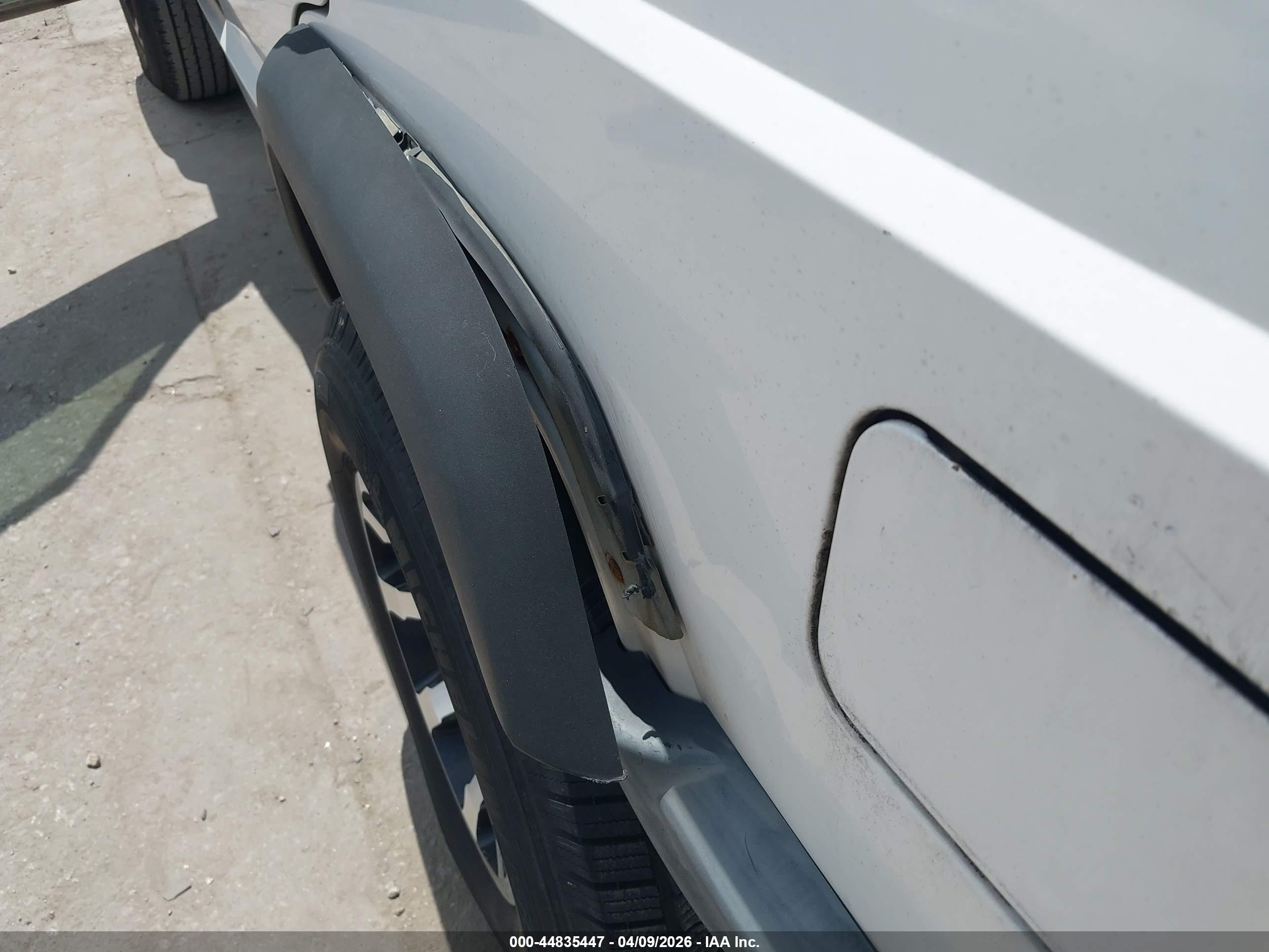 JEEP CHEROKEE image 6