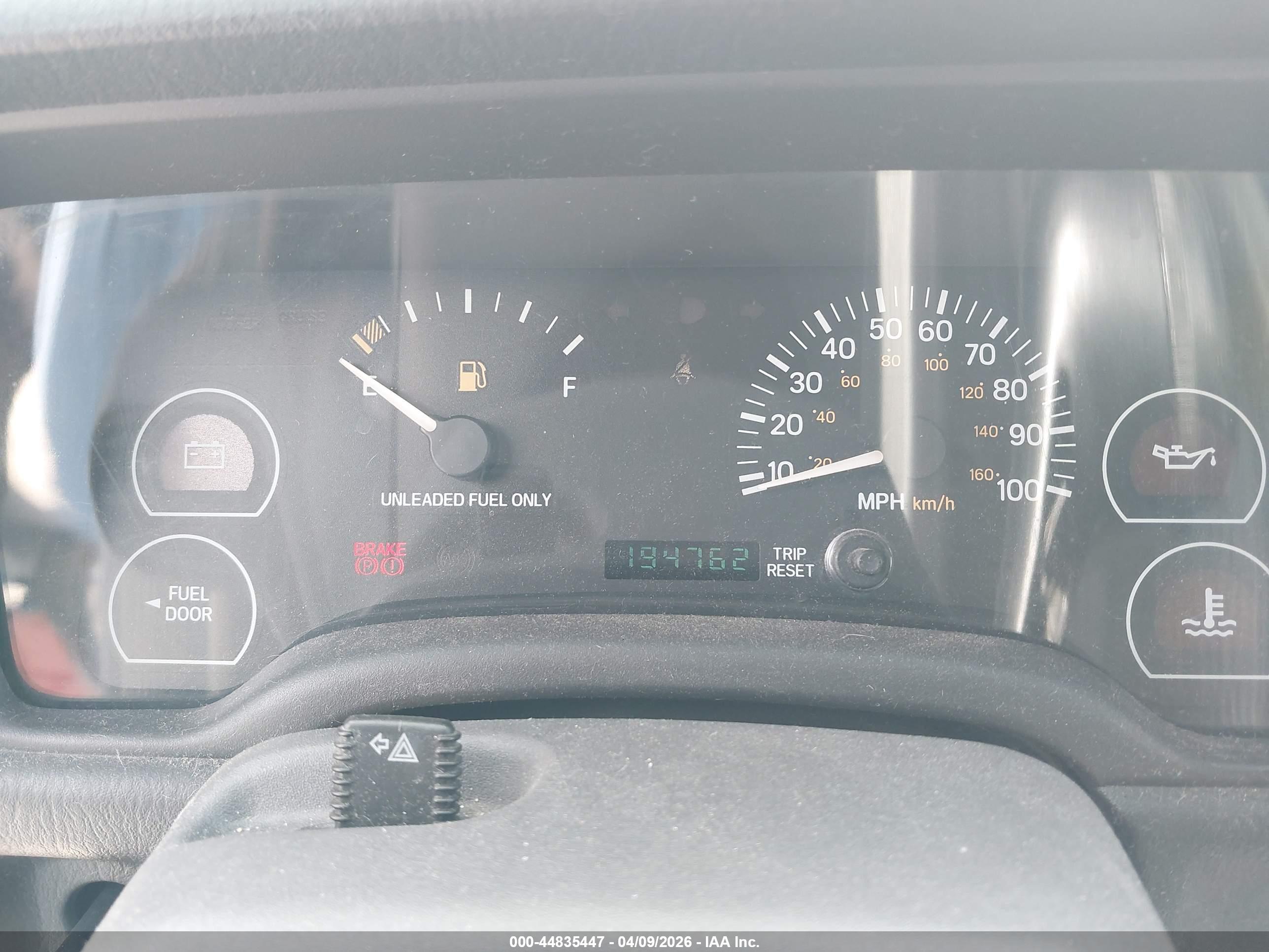 JEEP CHEROKEE image 7