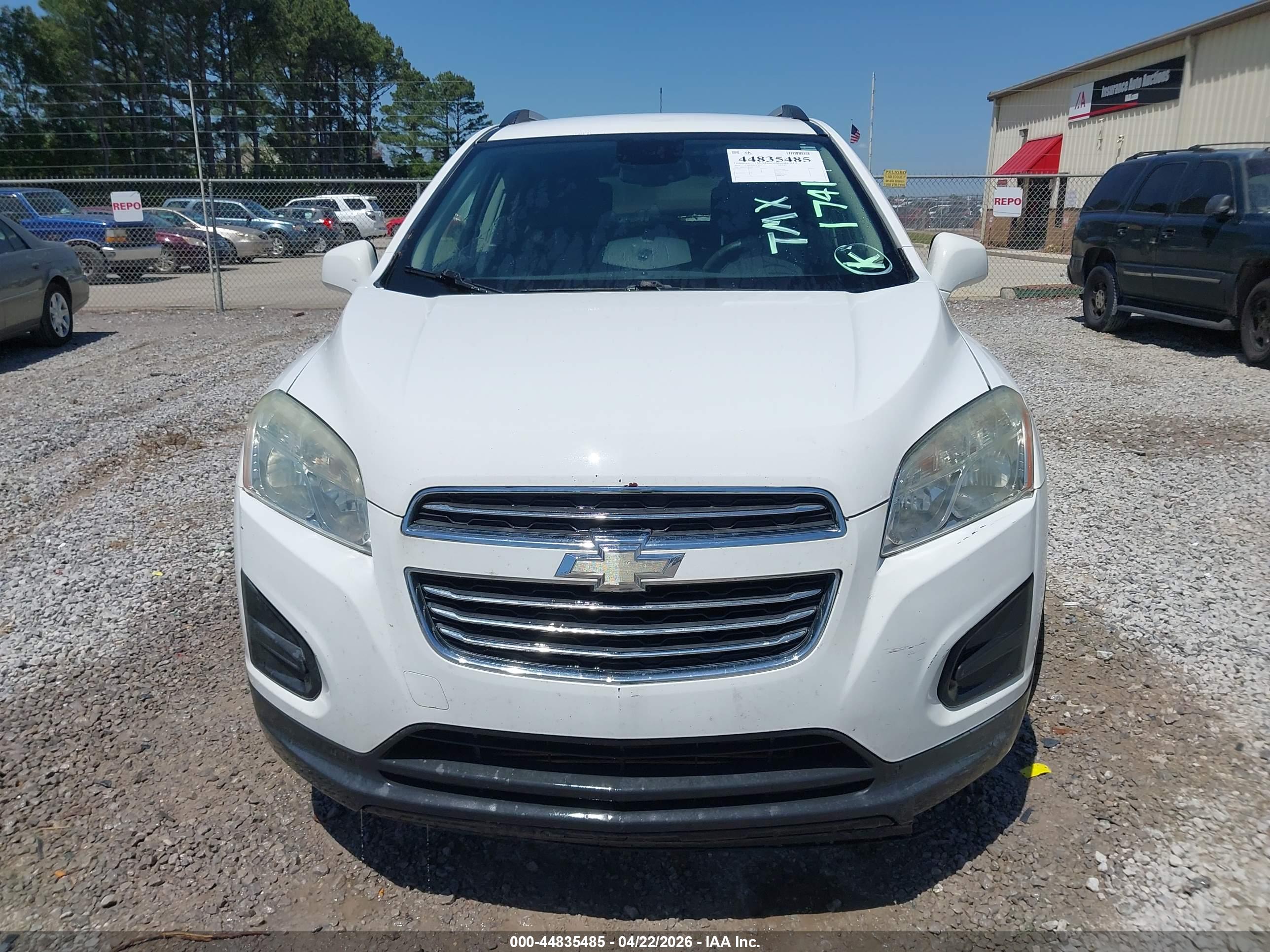 CHEVROLET TRAX image 6
