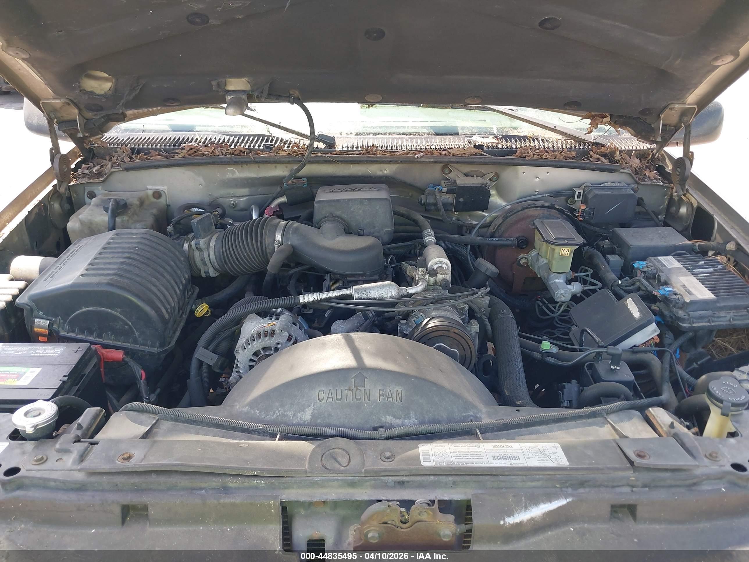 CHEVROLET SUBURBAN image 10