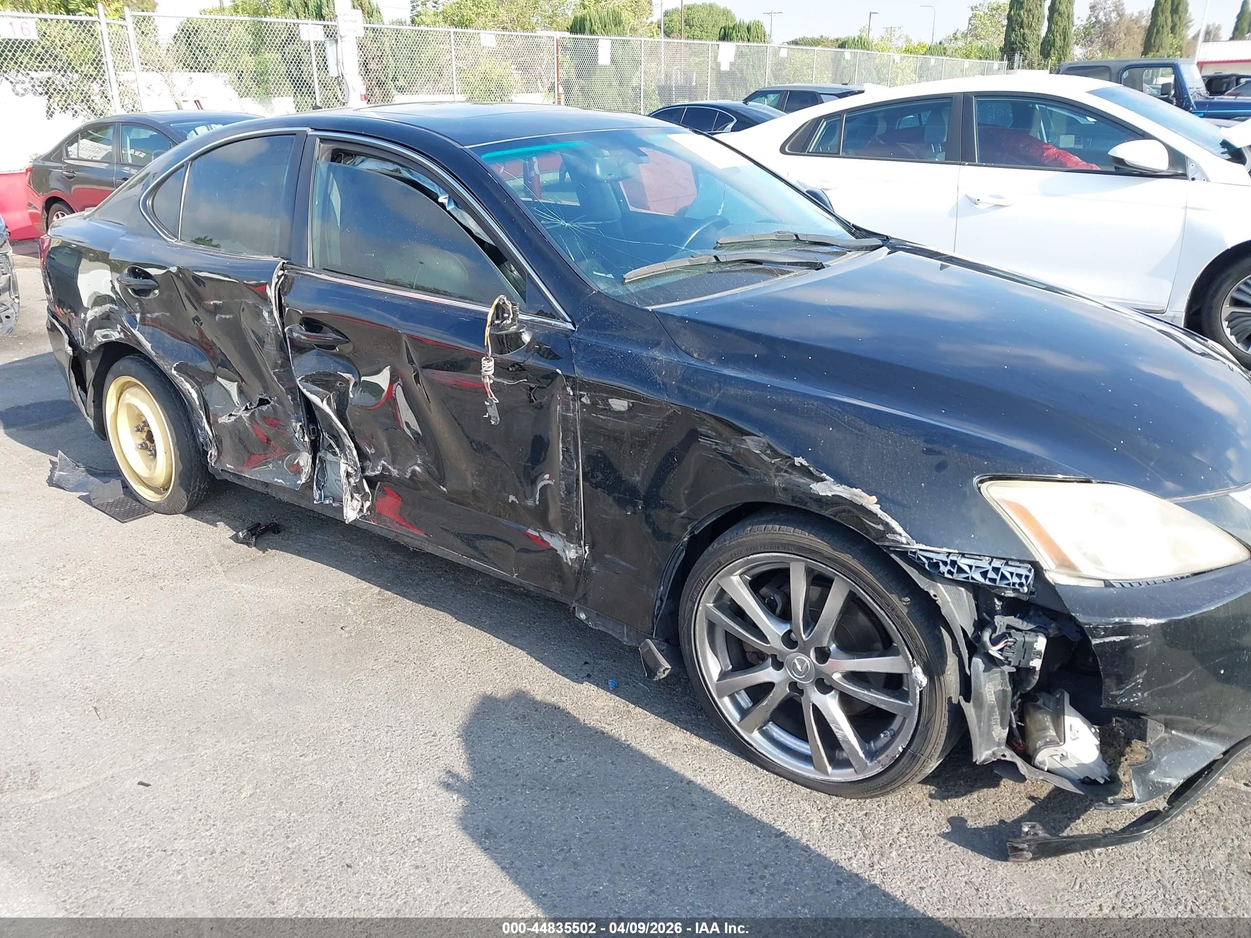 LEXUS IS image 6
