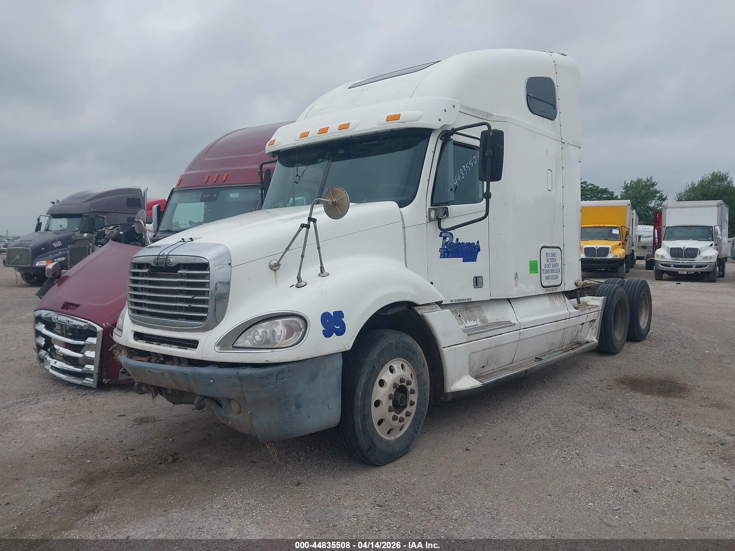 FREIGHTLINER CONVENTIONAL image 2