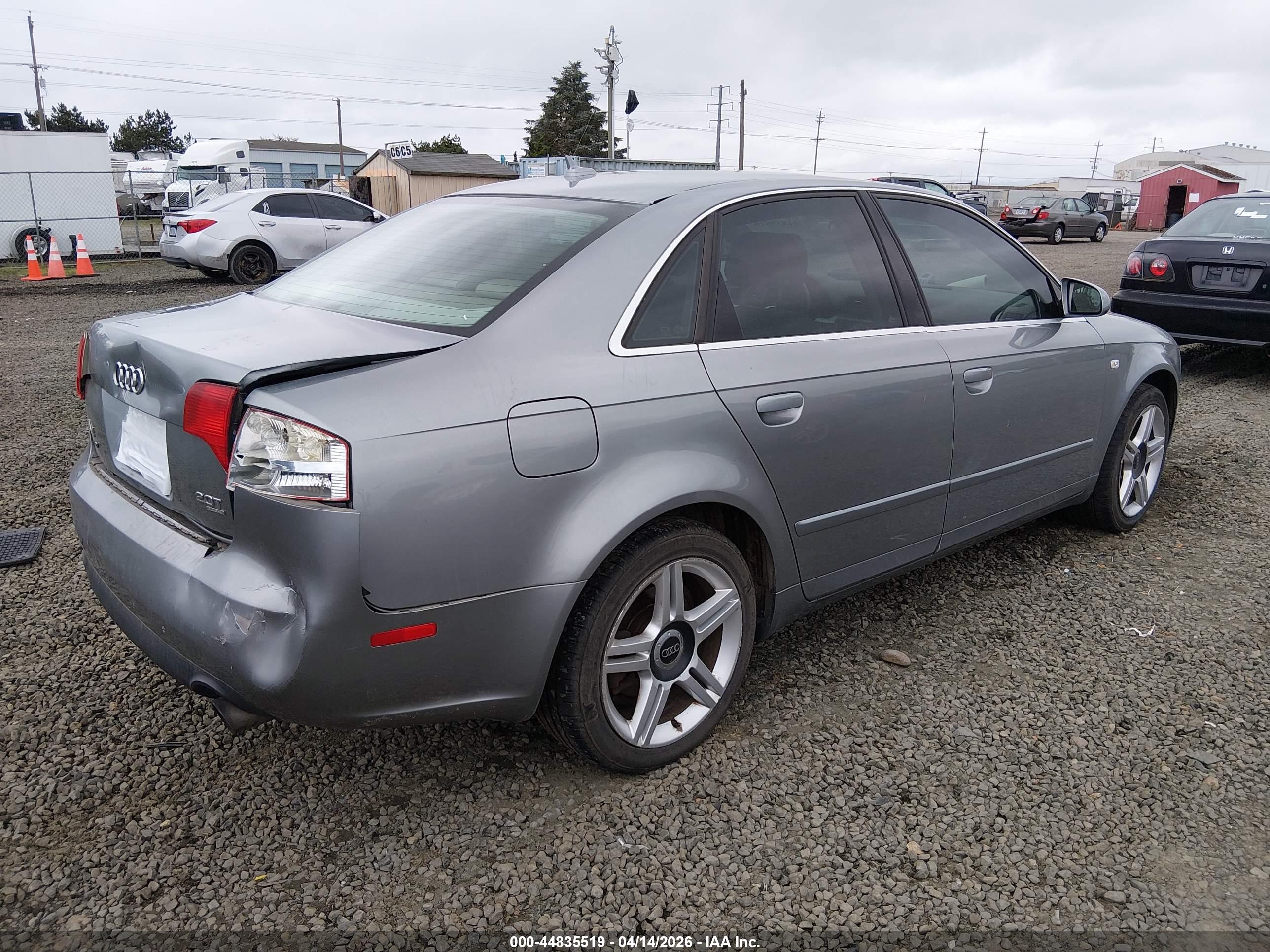 AUDI A4 image 4