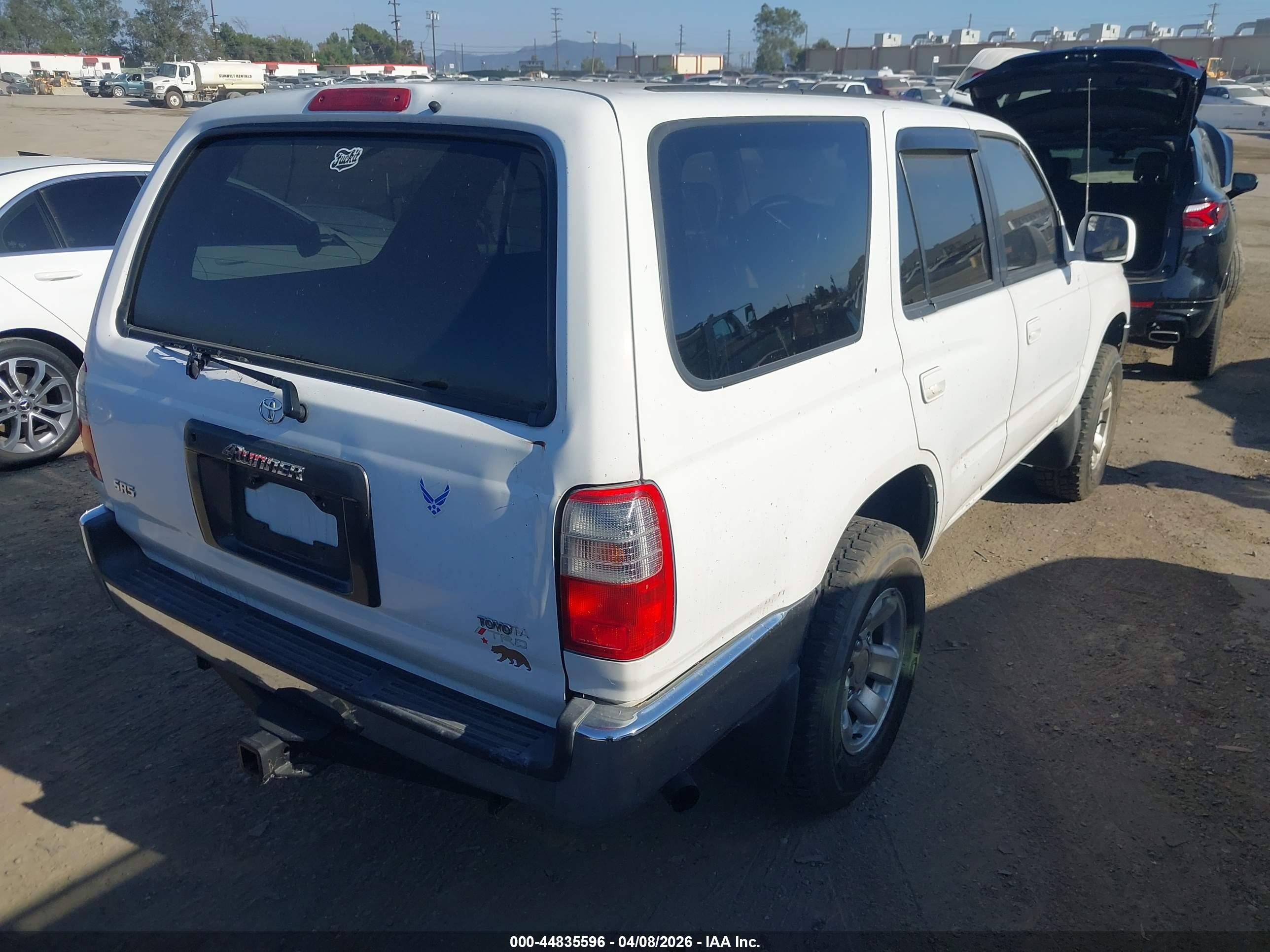 TOYOTA 4RUNNER image 4