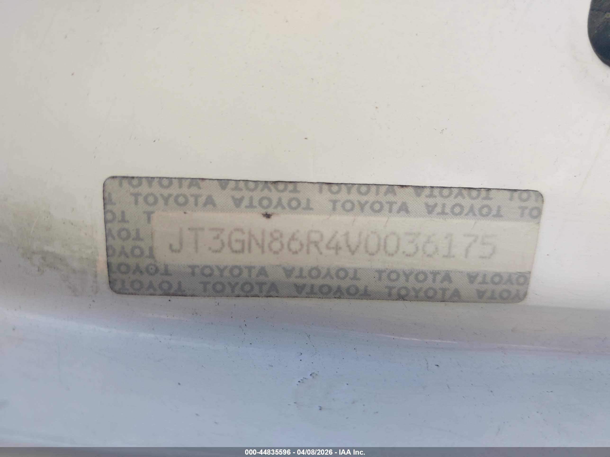TOYOTA 4RUNNER image 9