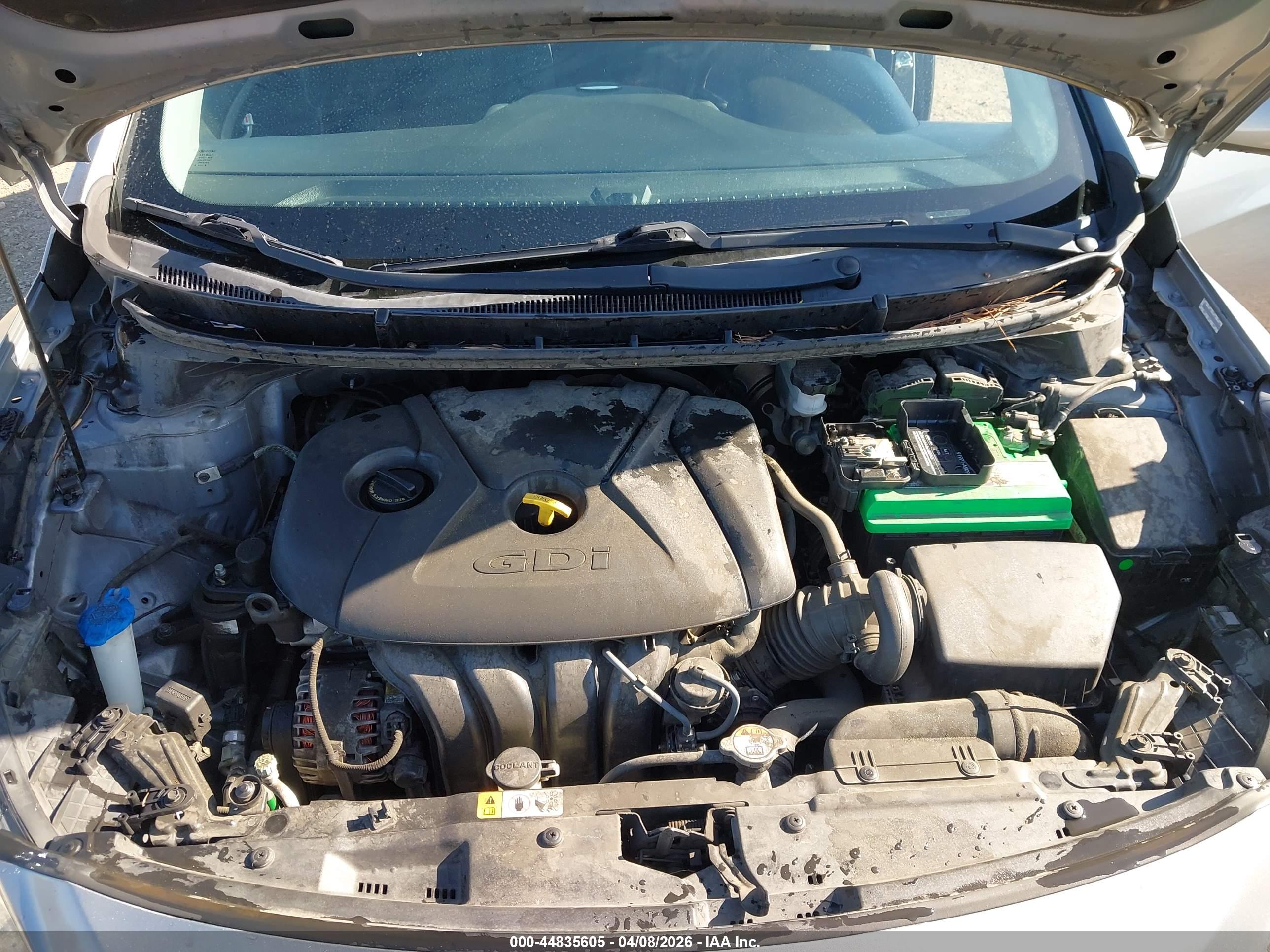 HYUNDAI ELANTRA image 10
