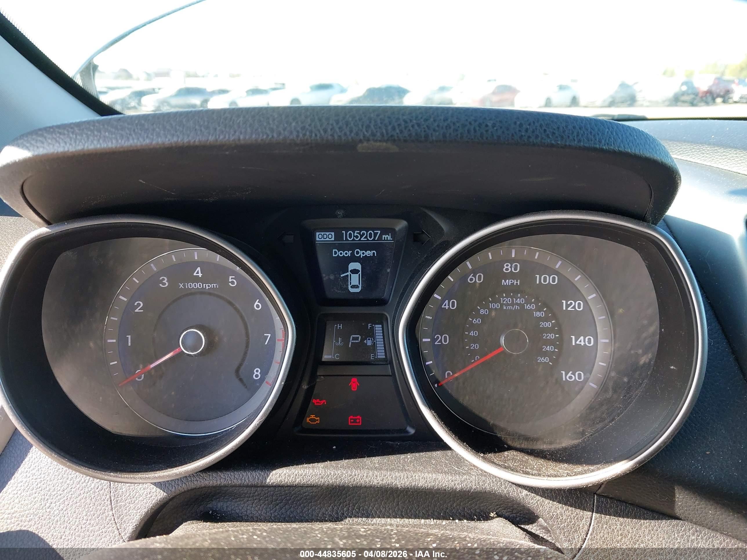 HYUNDAI ELANTRA image 7