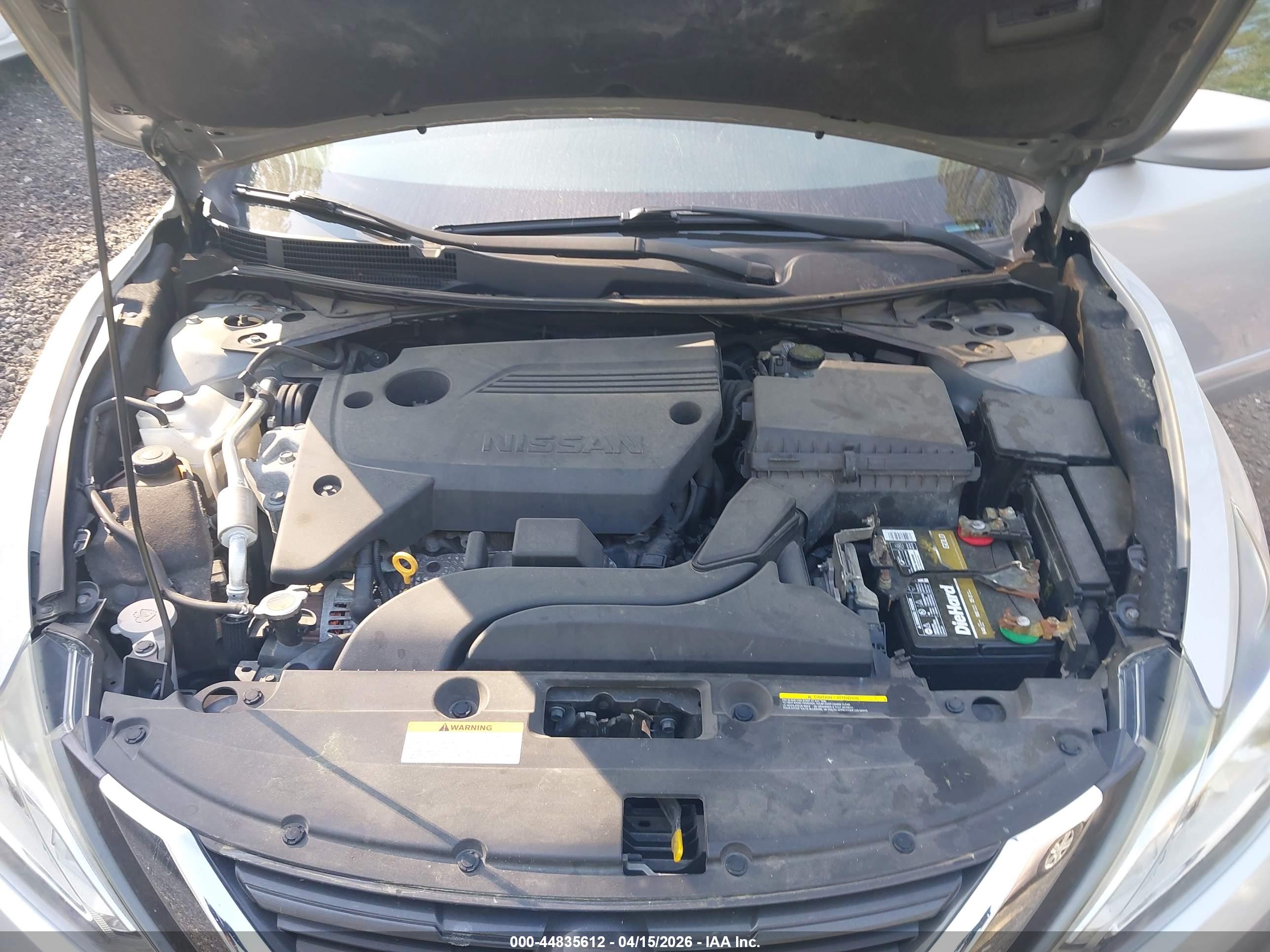 NISSAN ALTIMA image 10