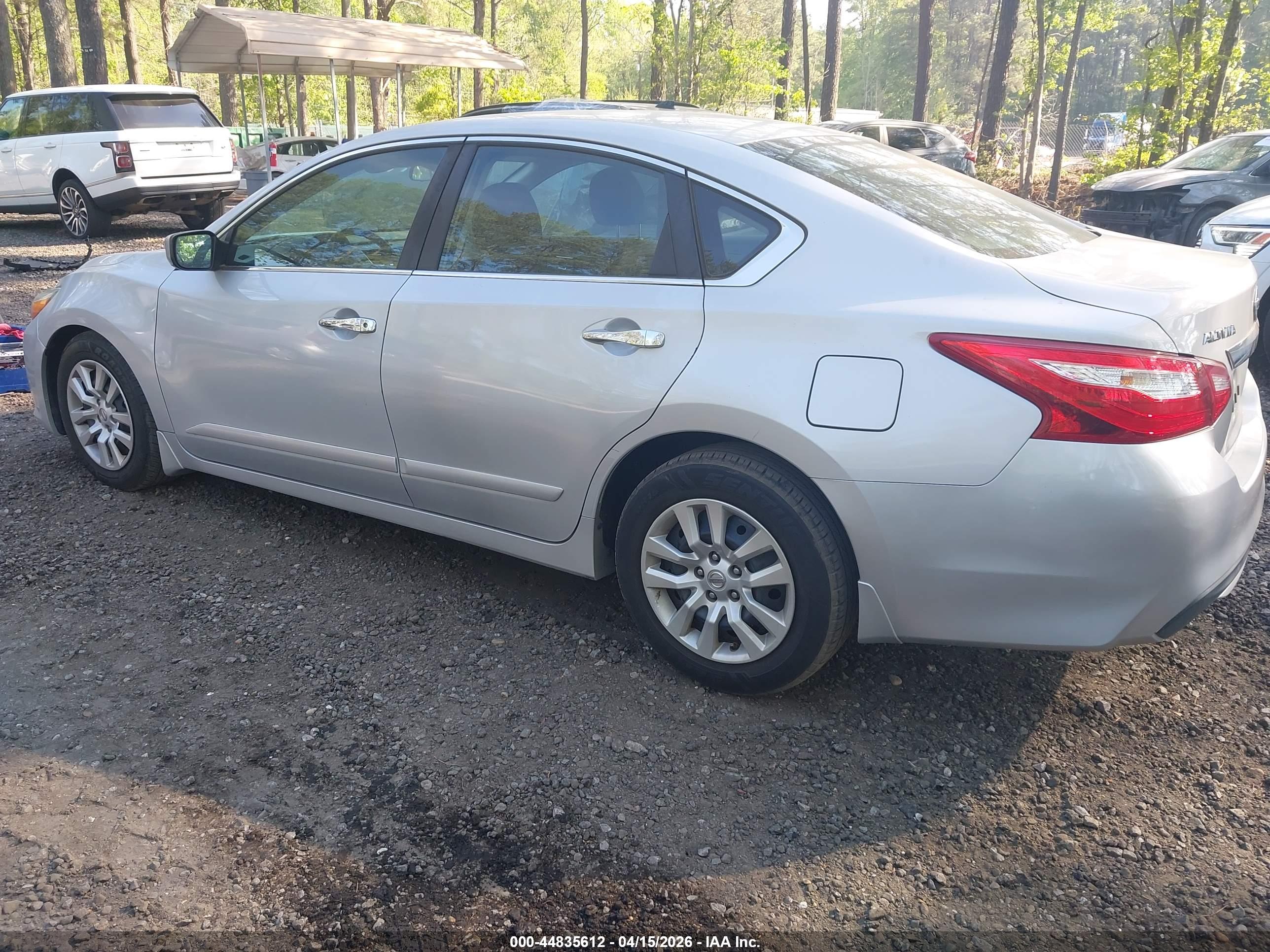 NISSAN ALTIMA image 3