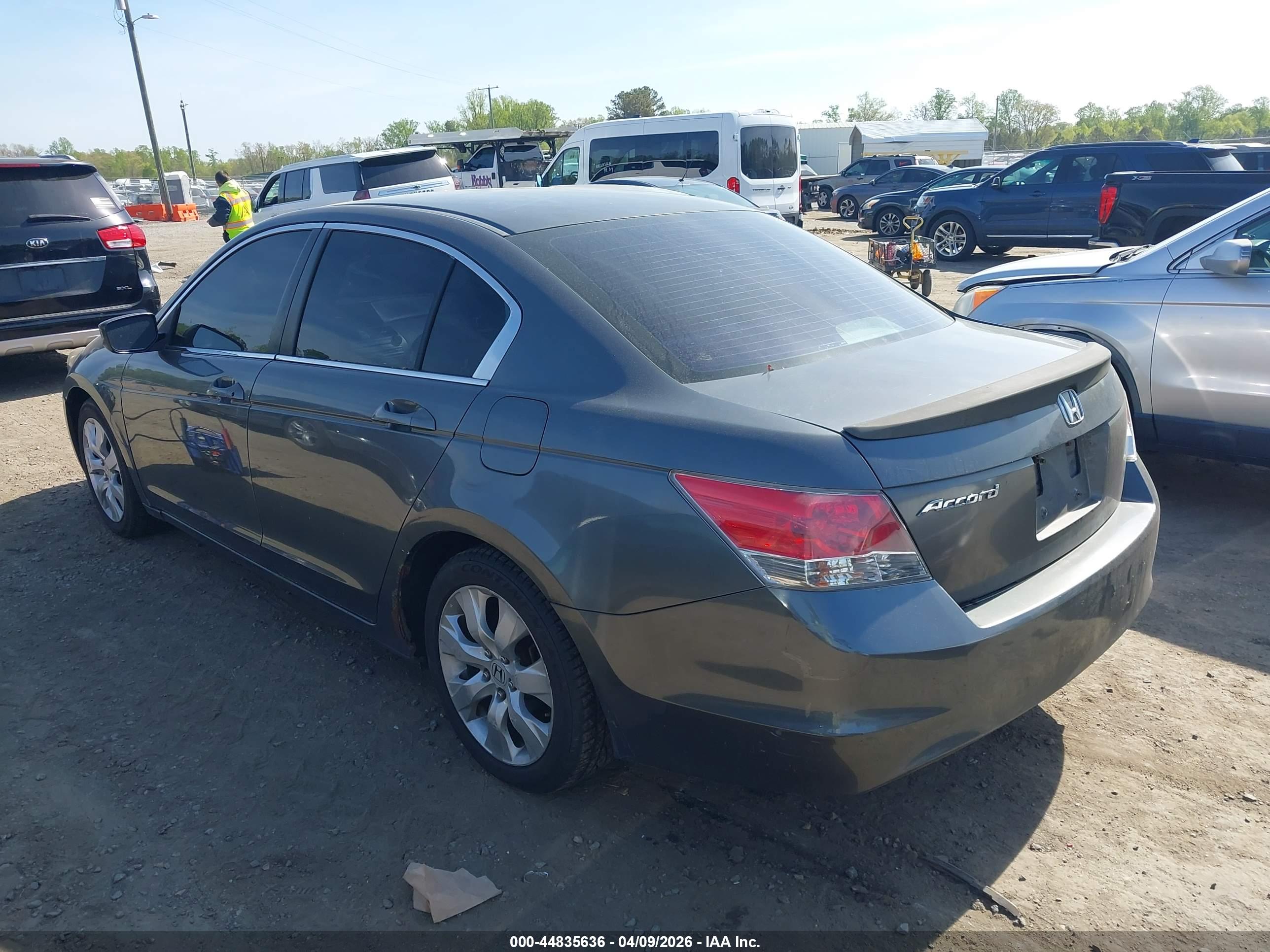 HONDA ACCORD image 3