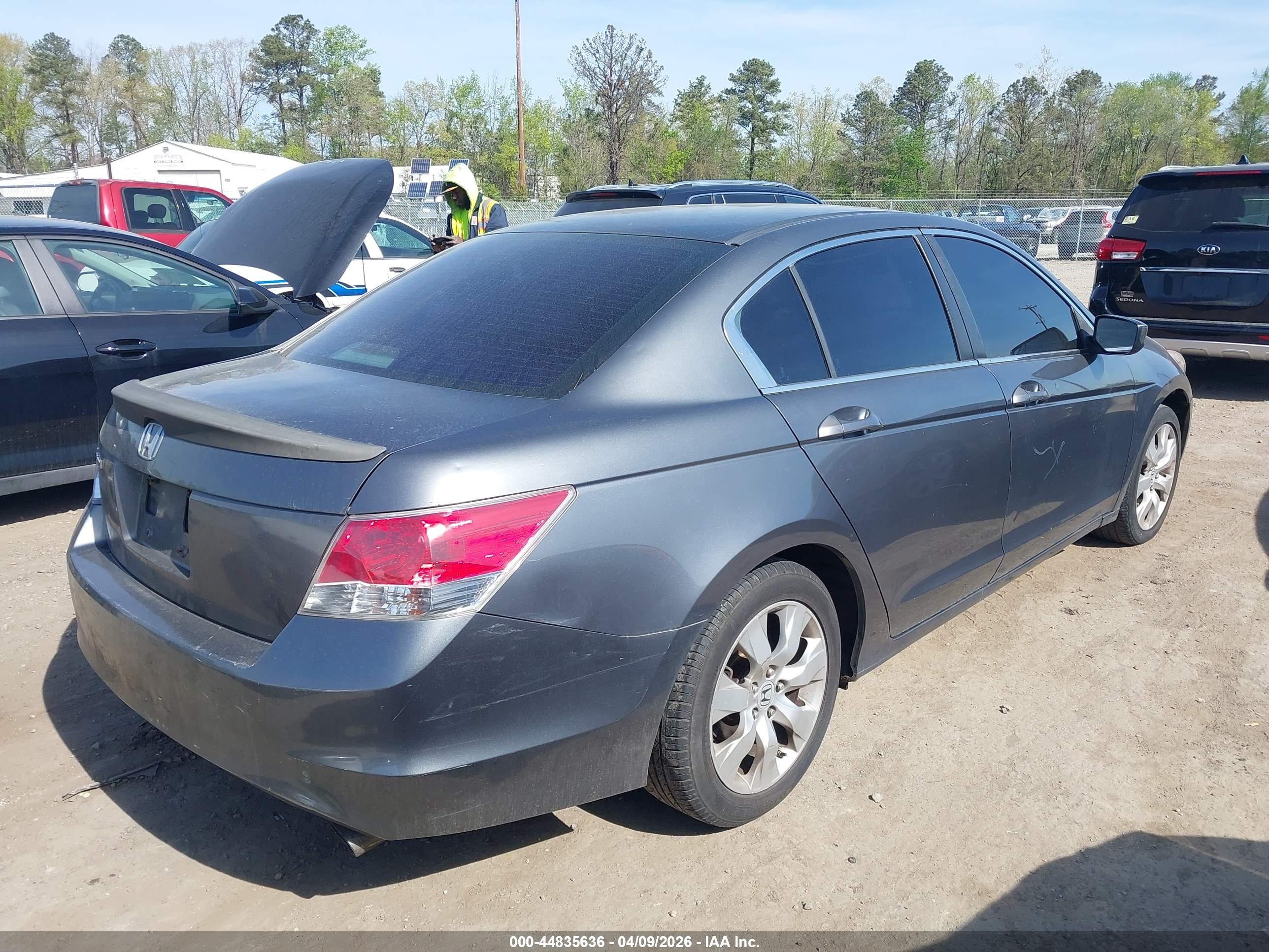 HONDA ACCORD image 4