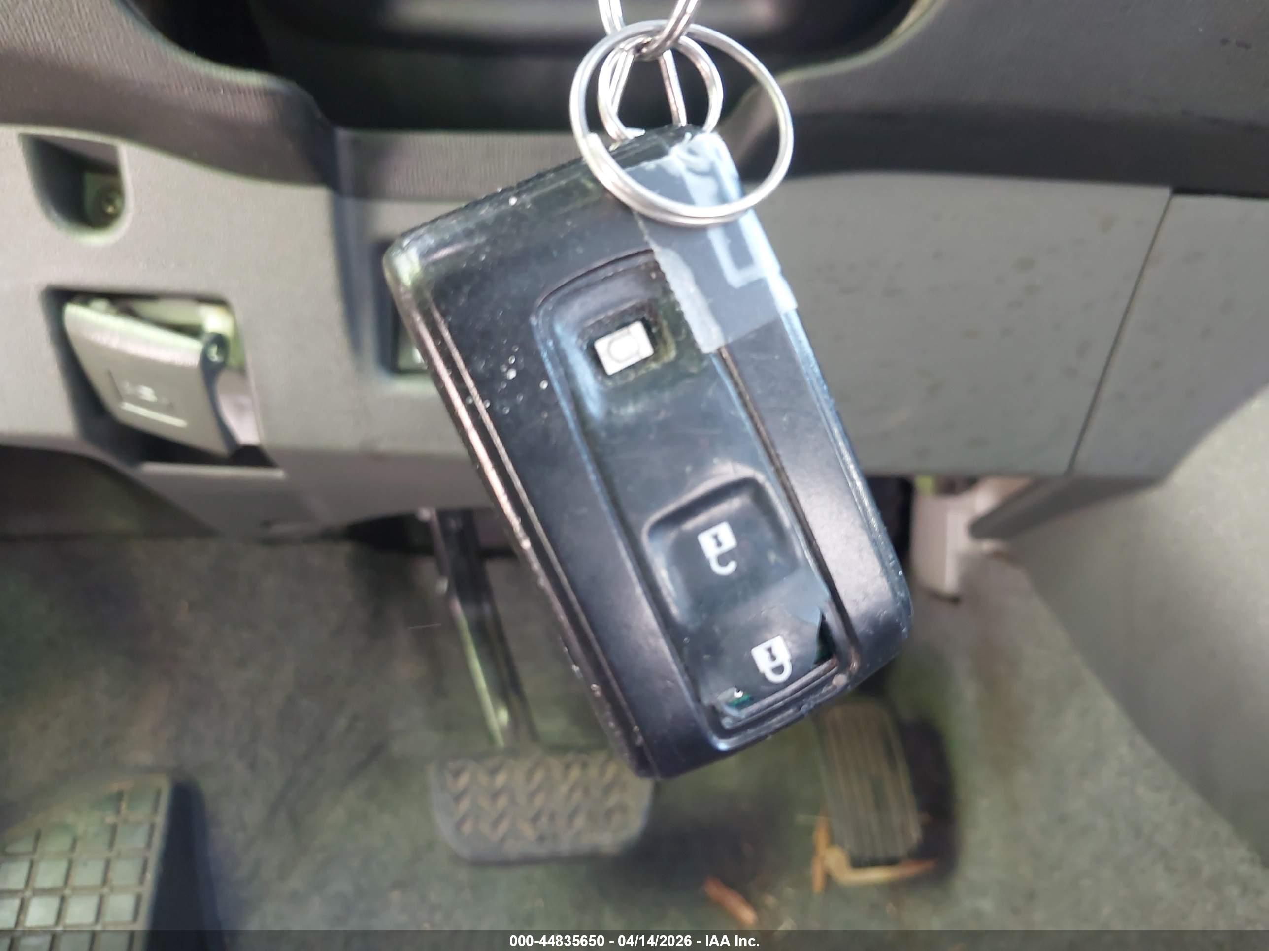 TOYOTA PRIUS image 11