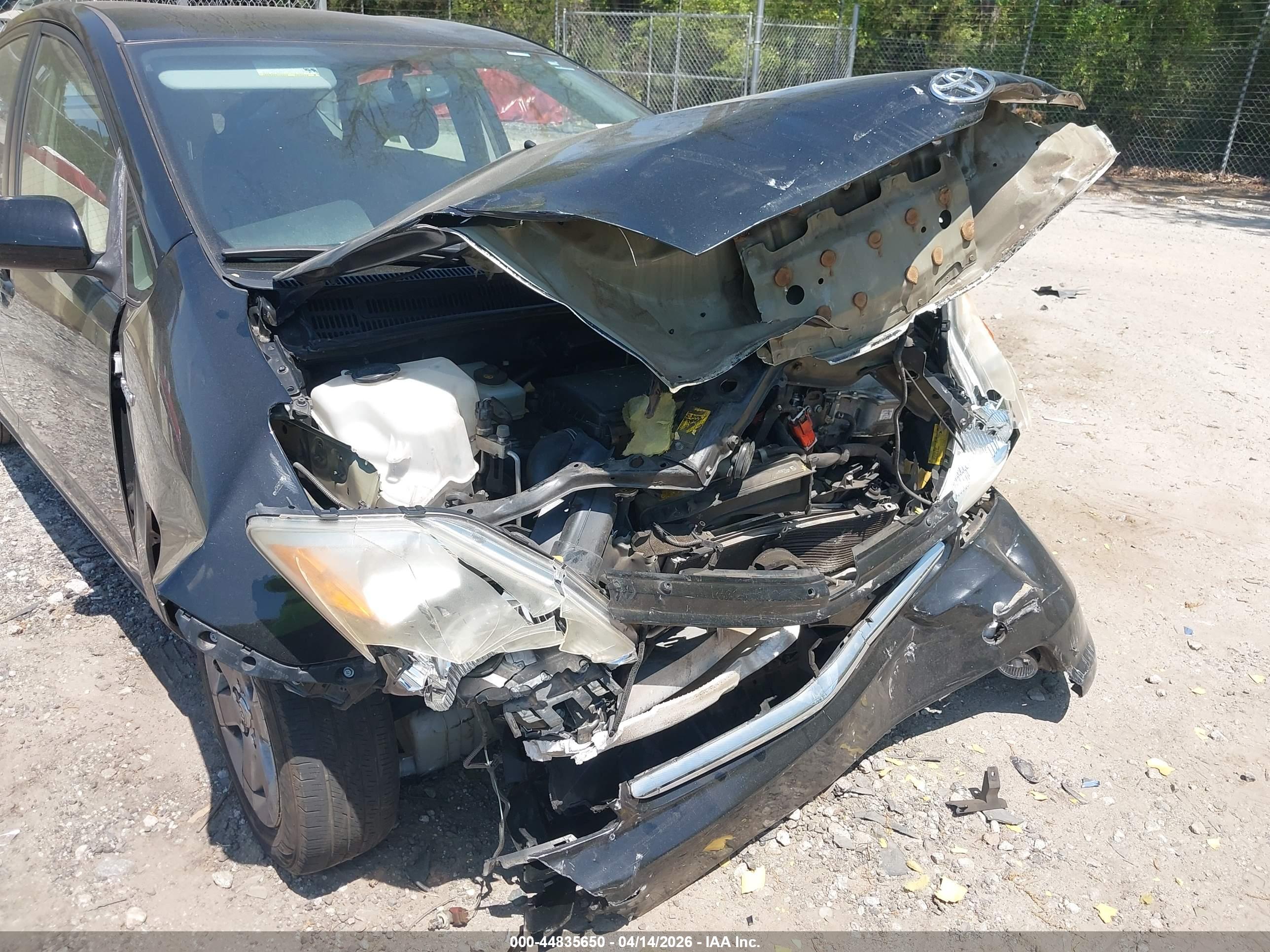TOYOTA PRIUS image 6