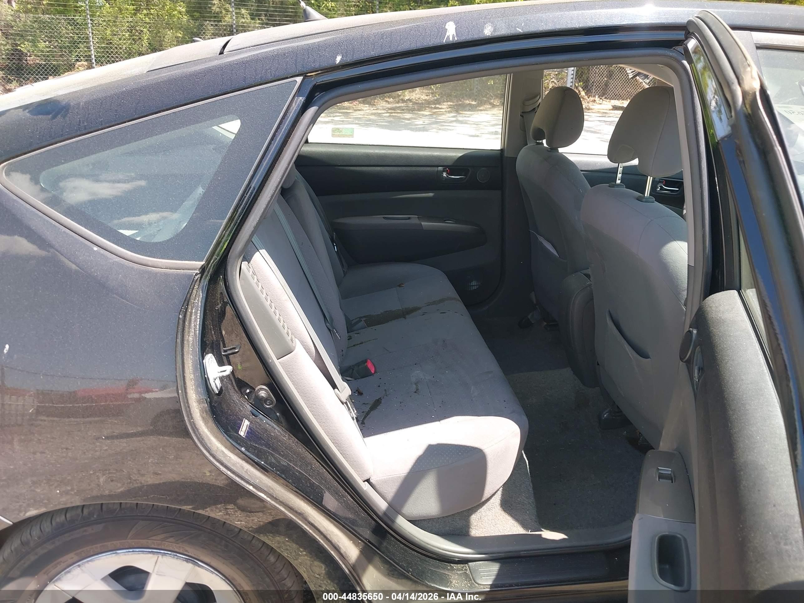TOYOTA PRIUS image 8