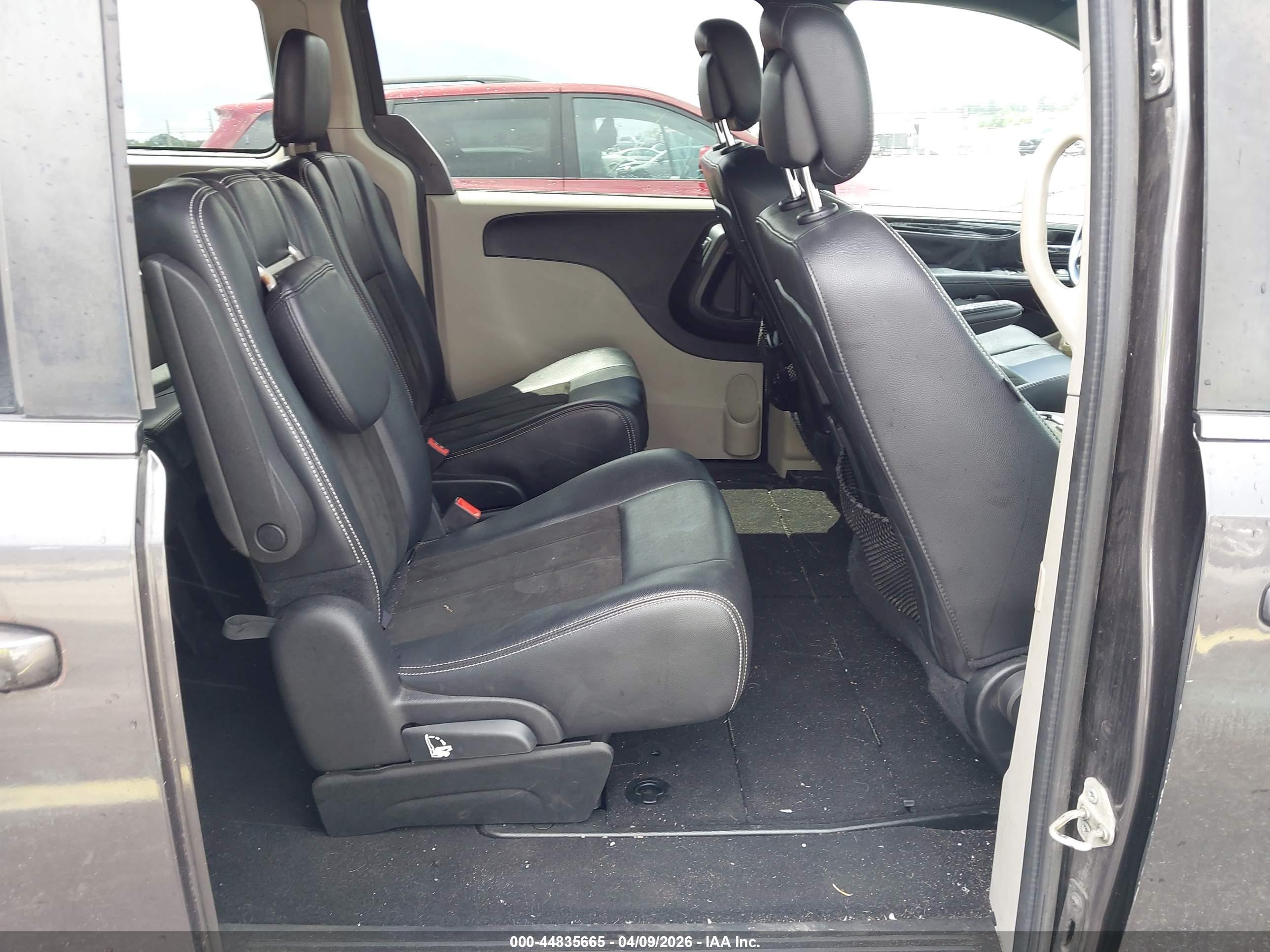 DODGE GRAND image 8