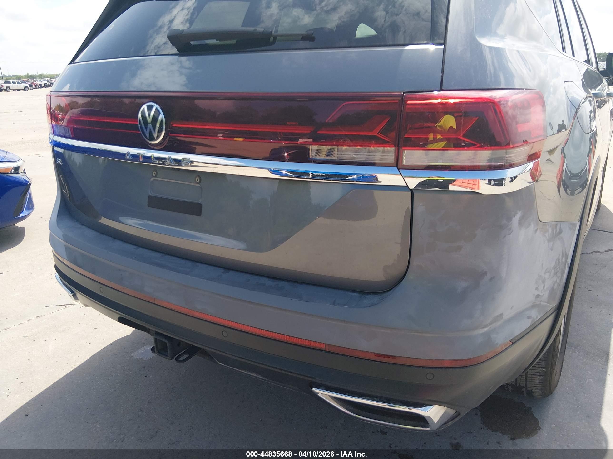 VOLKSWAGEN ATLAS image 6