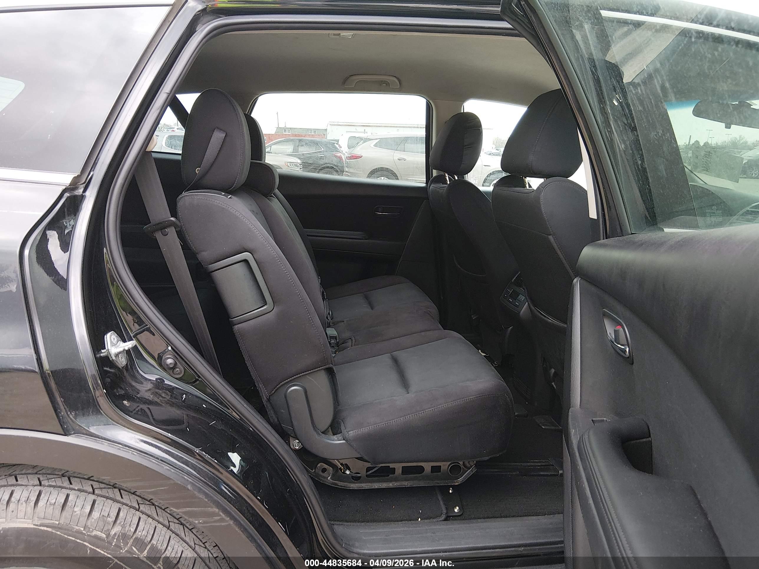 MAZDA CX-9 image 8