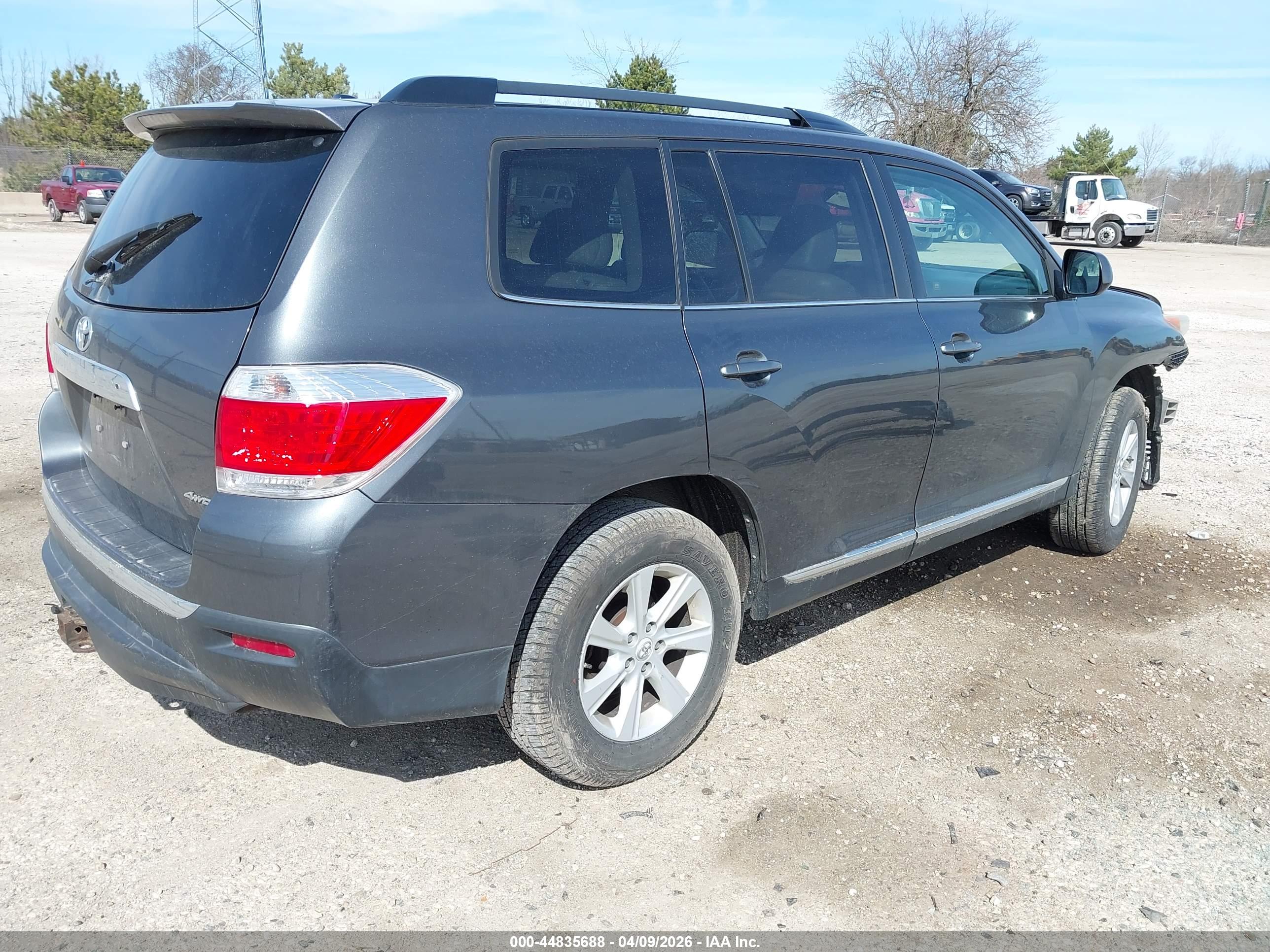 TOYOTA HIGHLANDER image 4