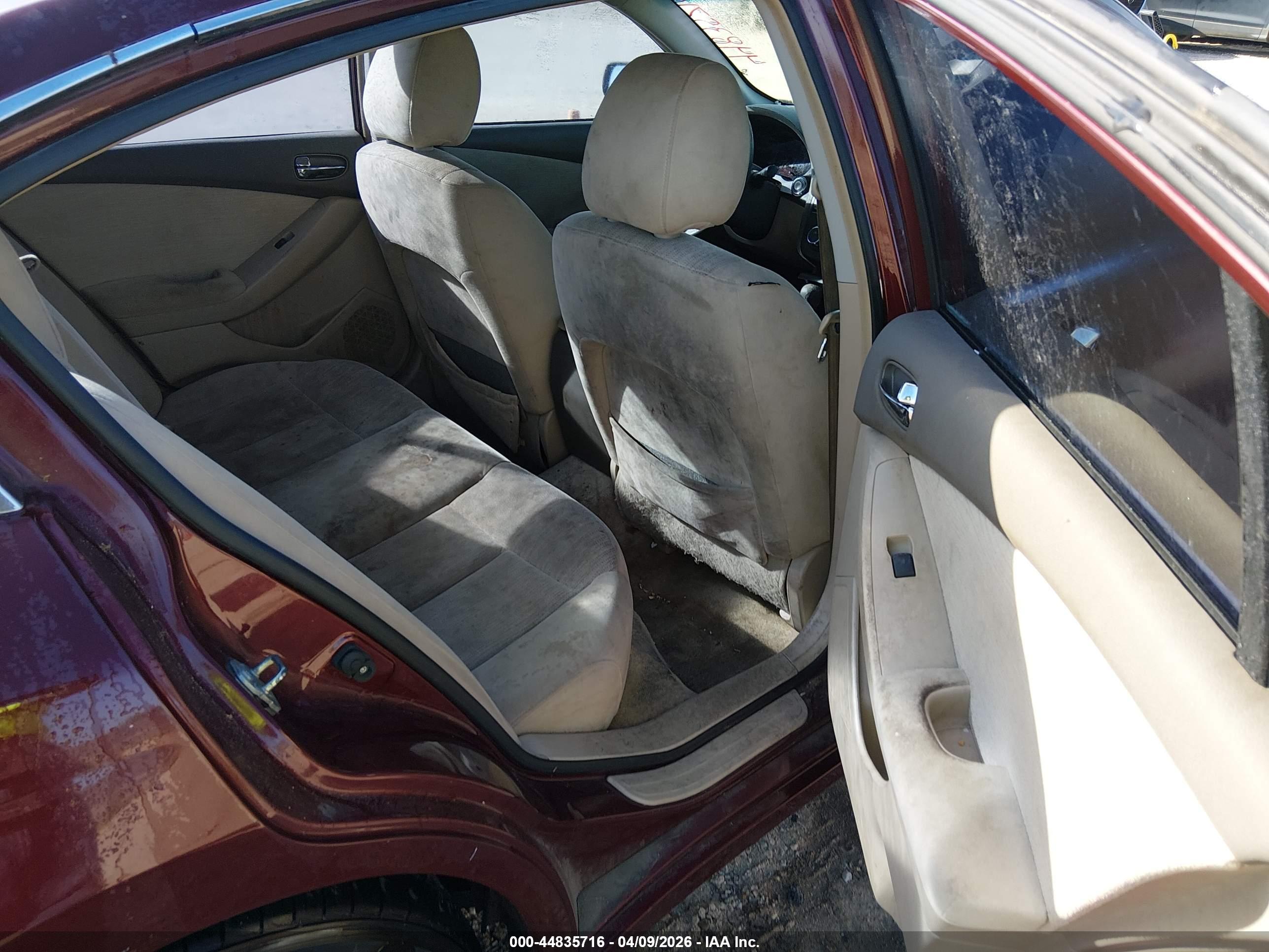 NISSAN ALTIMA image 8