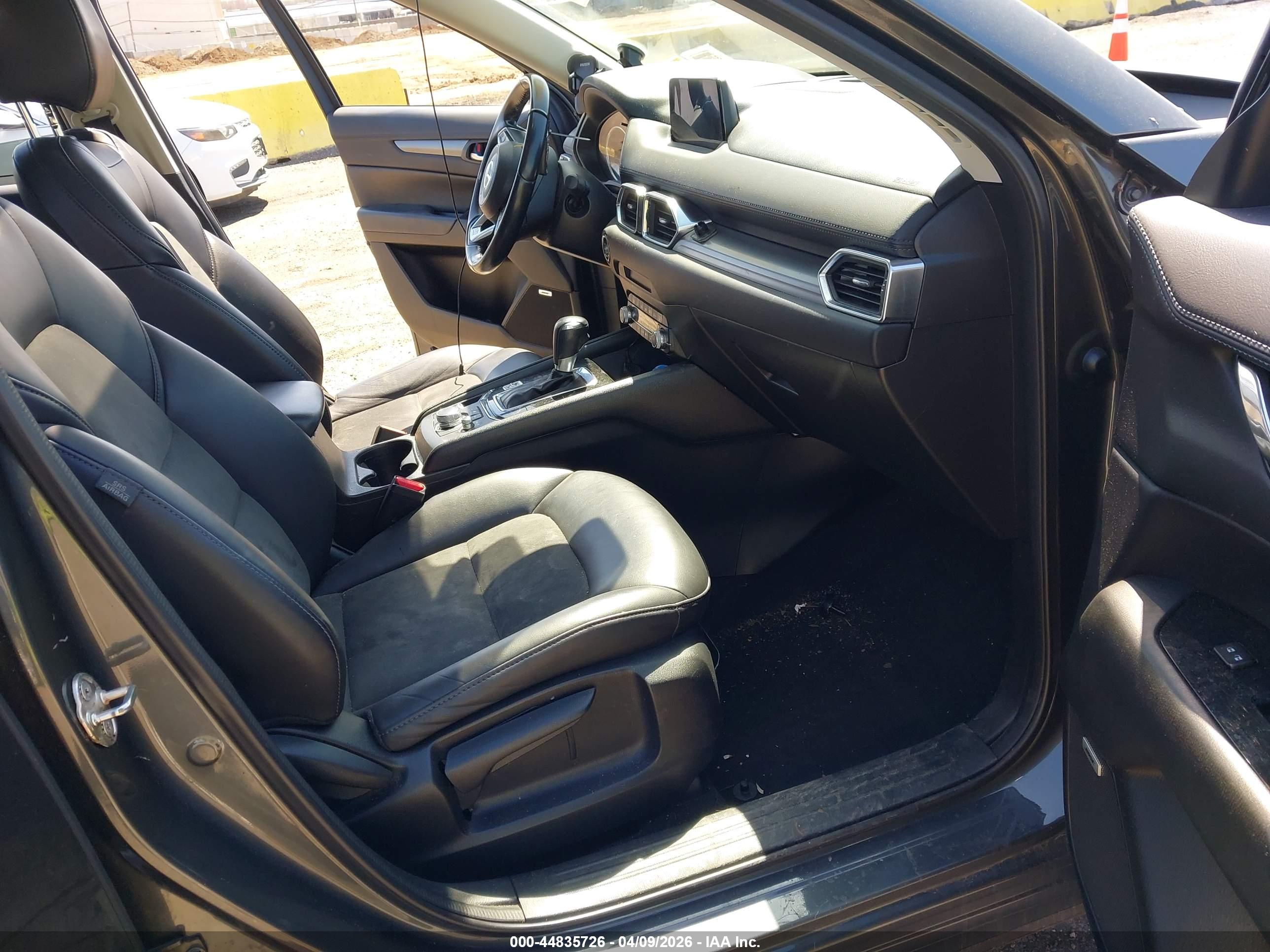 MAZDA CX-5 image 5