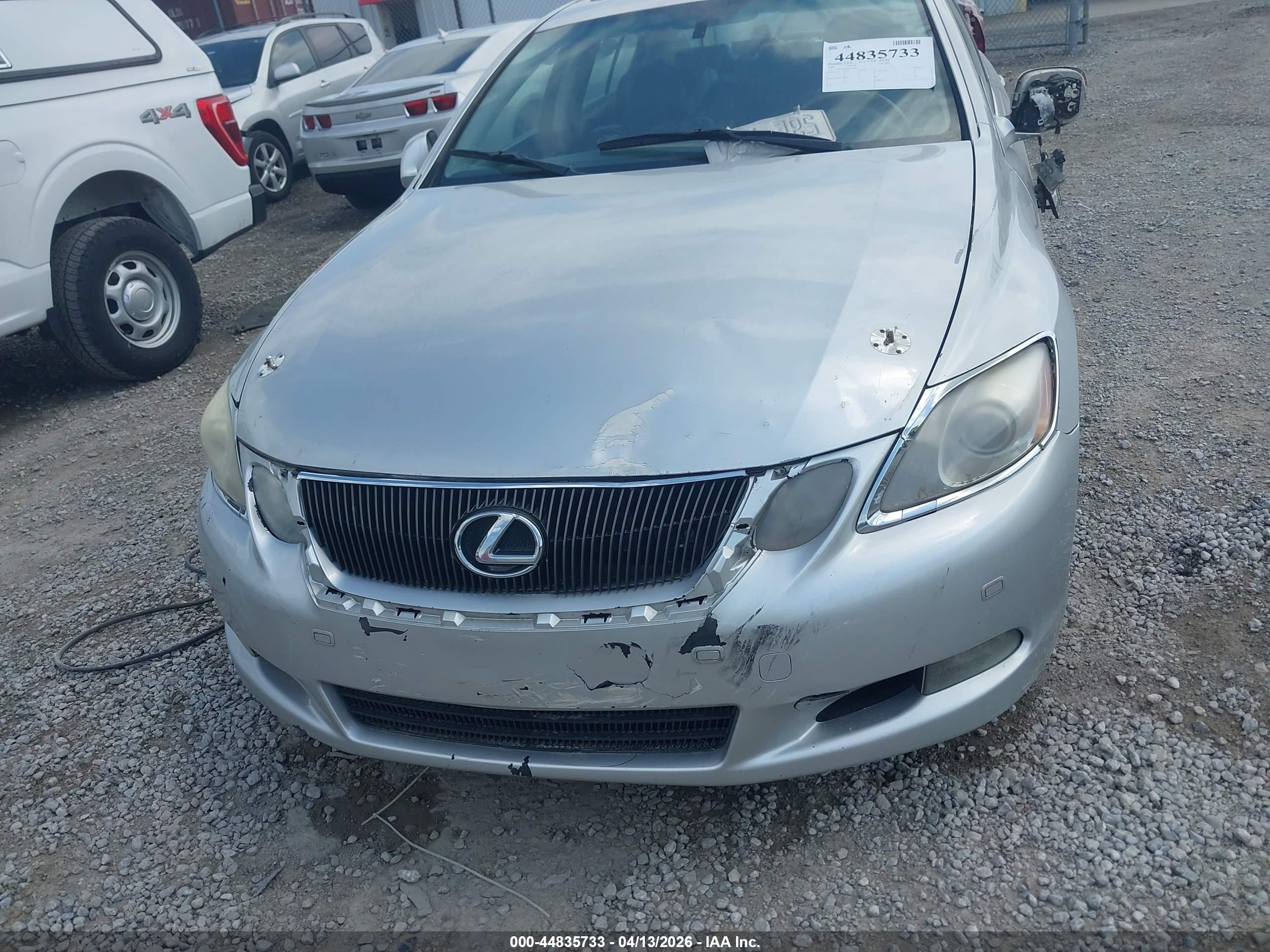 LEXUS GS image 6