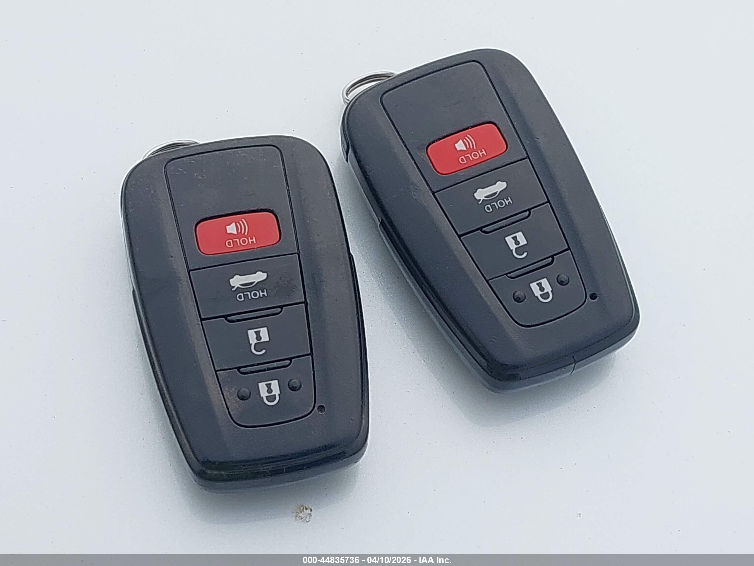 TOYOTA CAMRY image 11