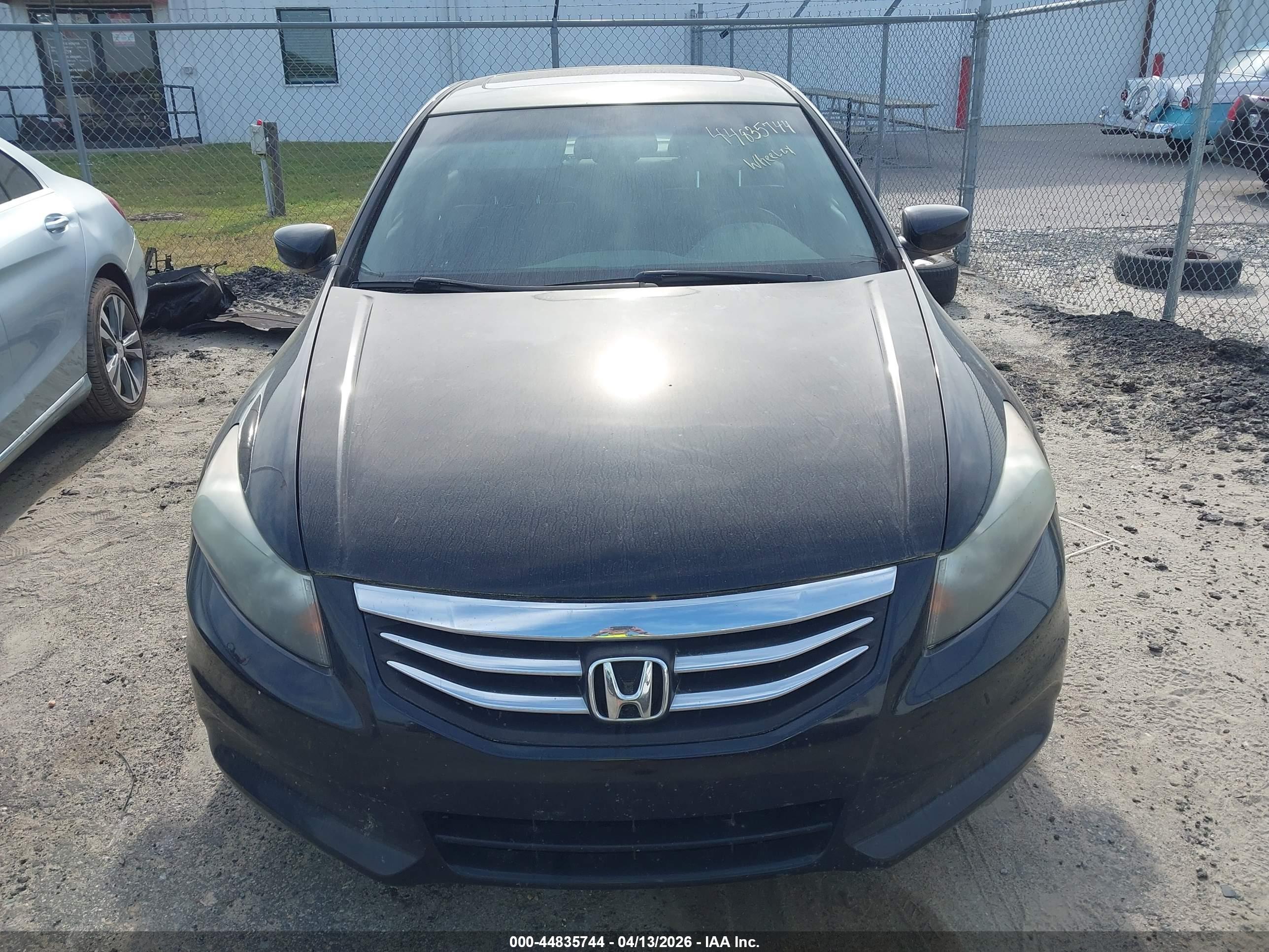 HONDA ACCORD image 6