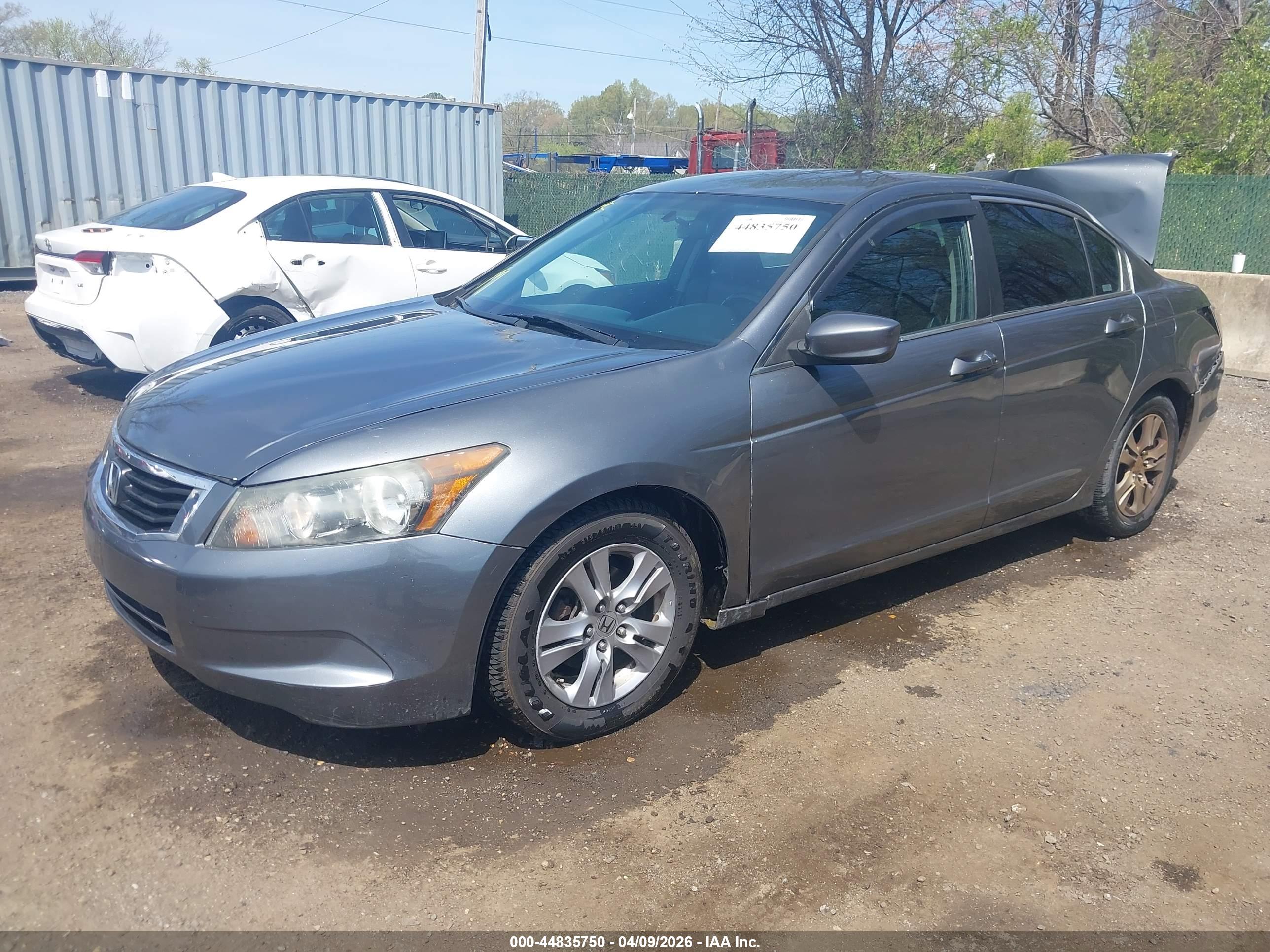 HONDA ACCORD image 2