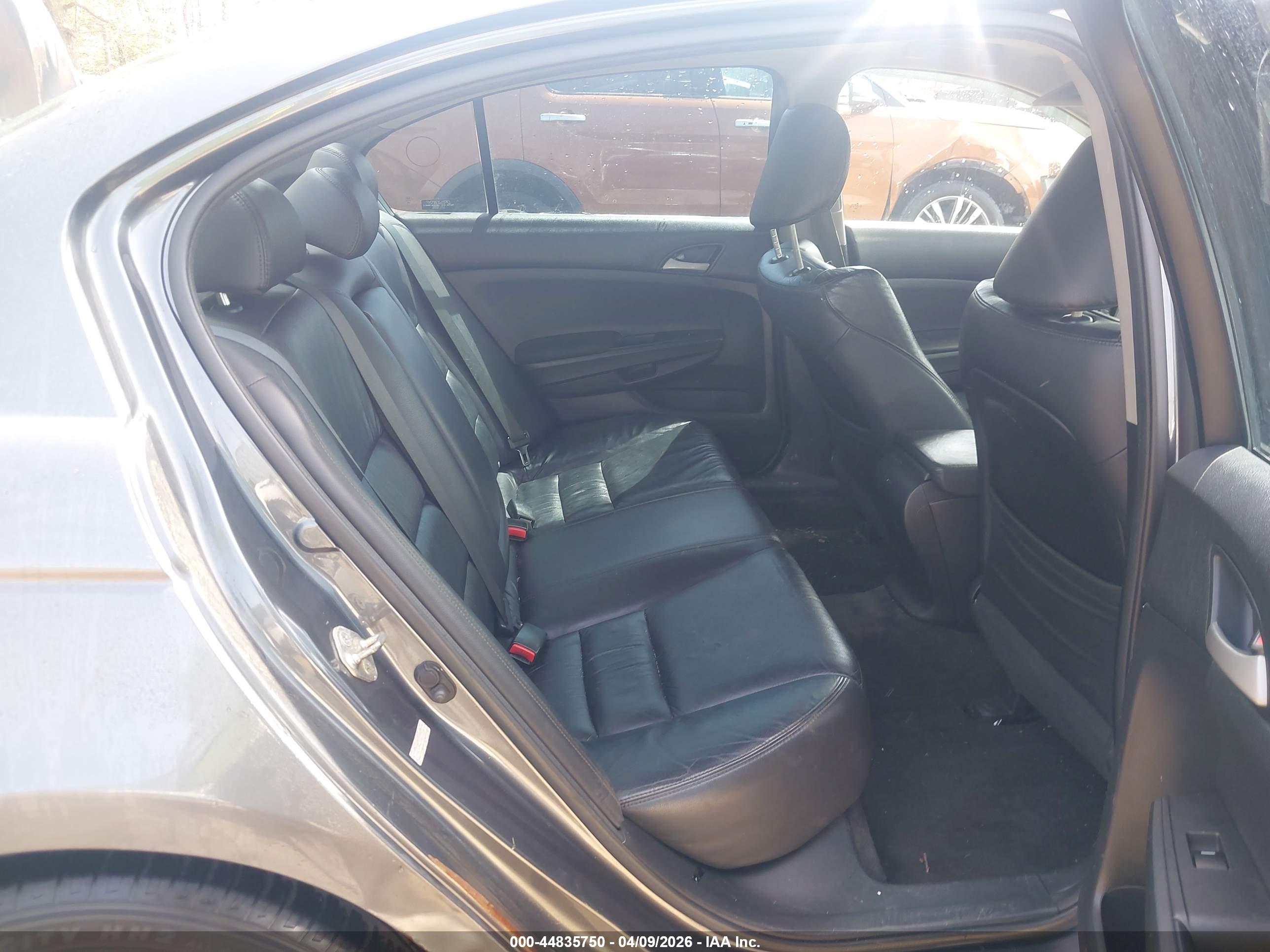HONDA ACCORD image 8