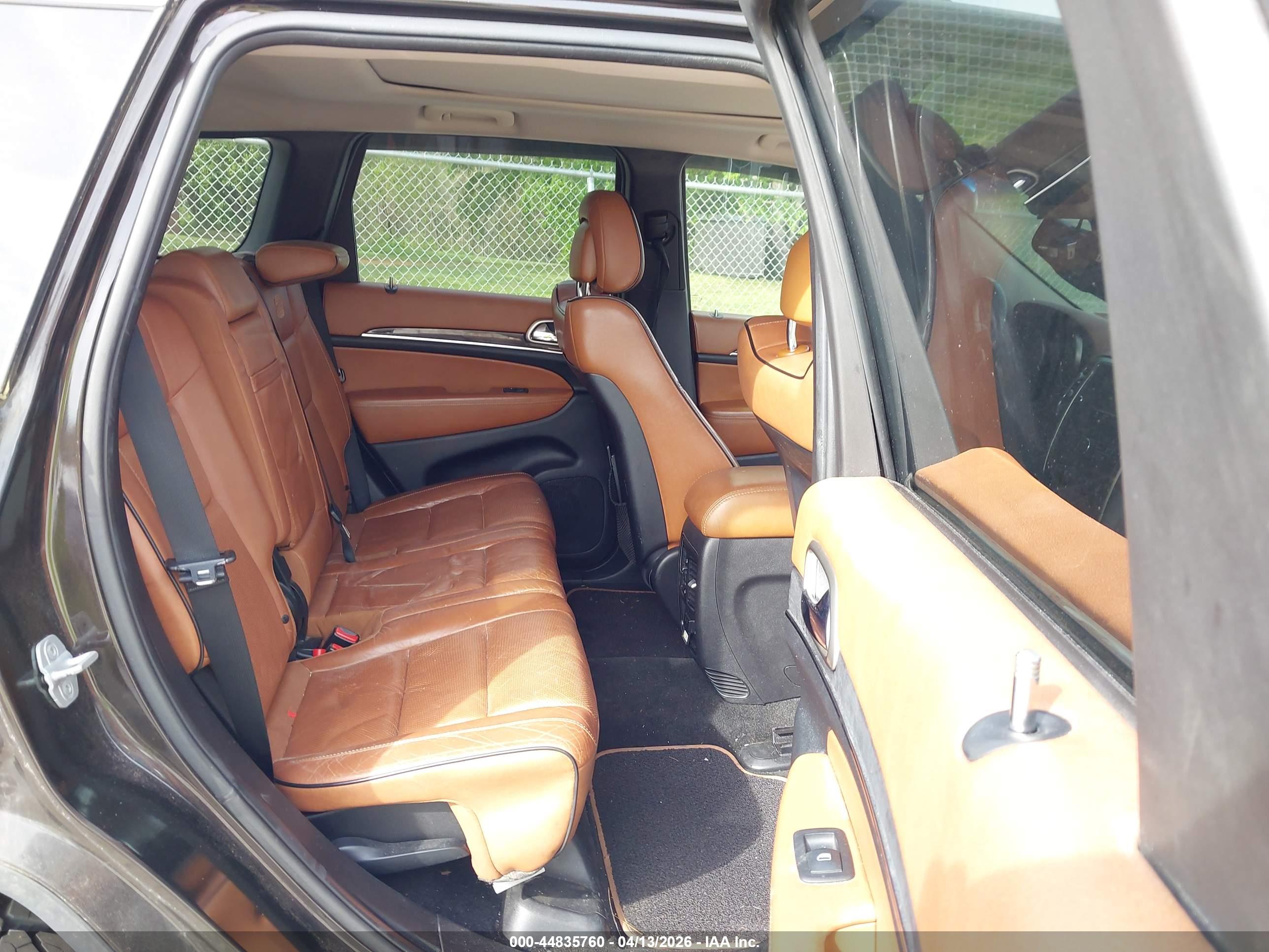 JEEP GRAND image 8