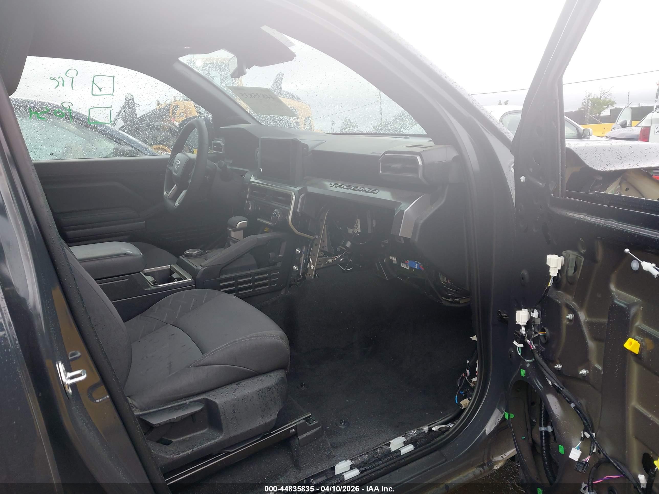 TOYOTA TACOMA image 5