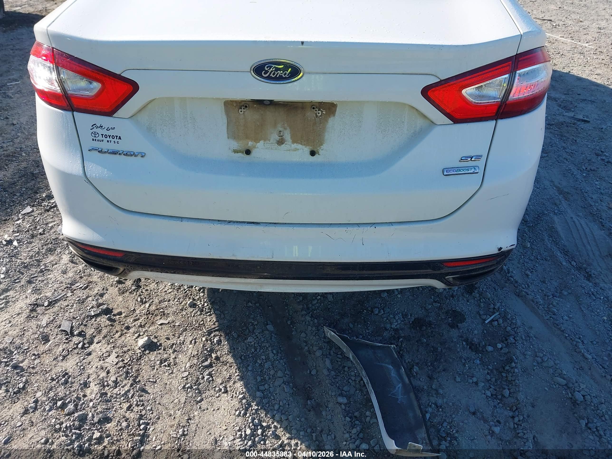 FORD FUSION image 6